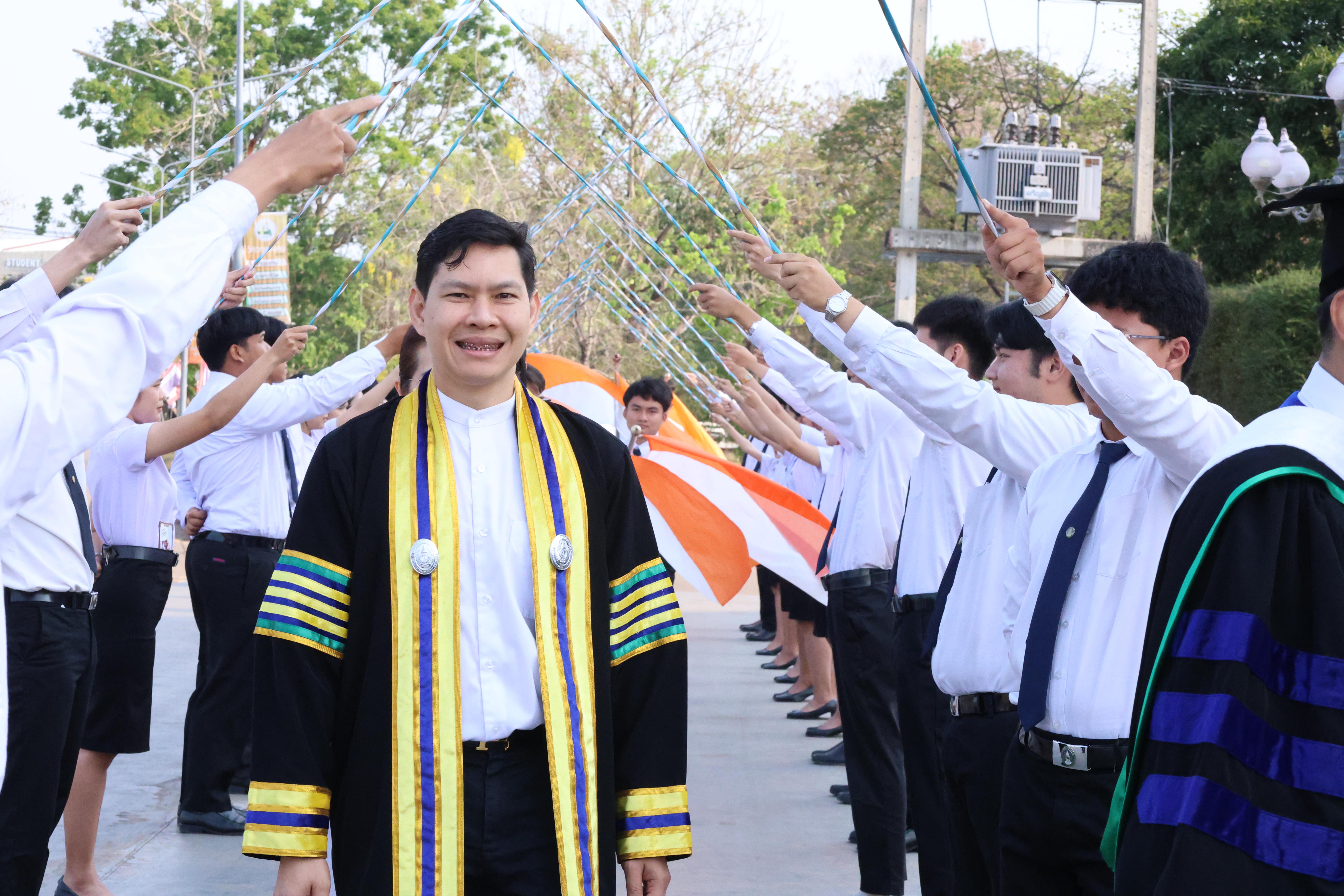 17. พิธีรับประกาศนียบัตร ปัจฉิมนิเทศ และอำลาครุศาสตร์ ประจำปี2569