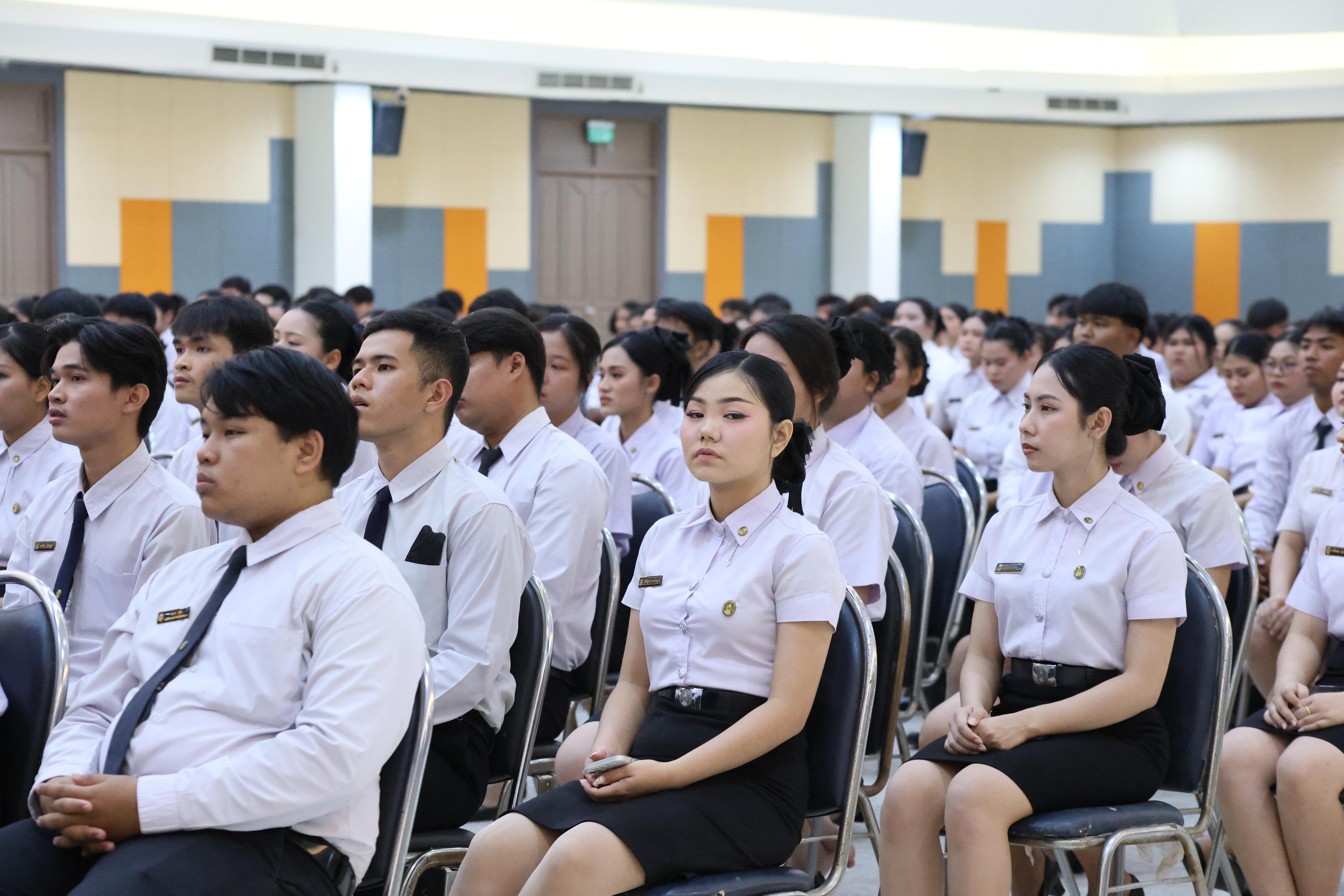 137. พิธีรับประกาศนียบัตร ปัจฉิมนิเทศ และอำลาครุศาสตร์ ประจำปี2569