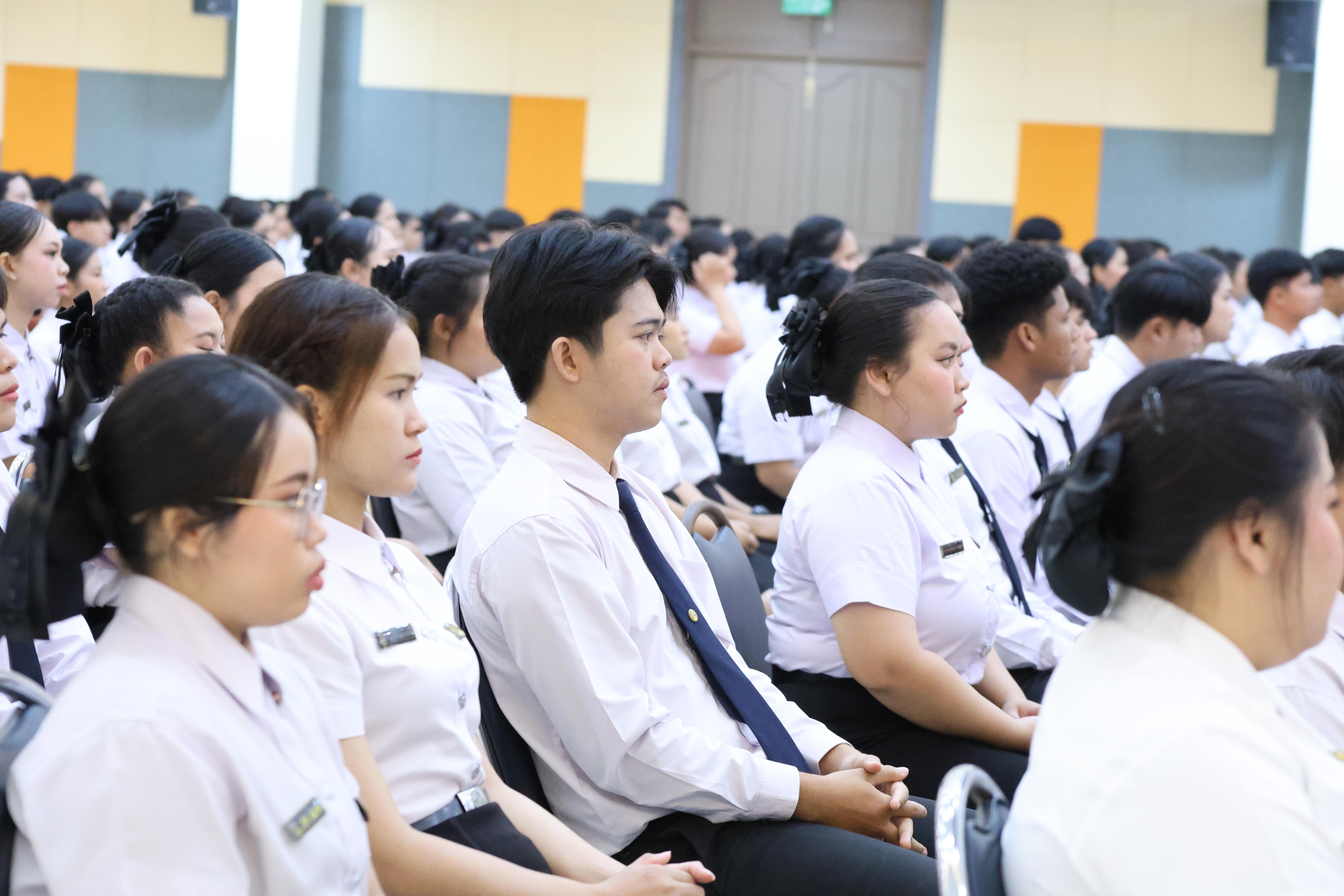 153. พิธีรับประกาศนียบัตร ปัจฉิมนิเทศ และอำลาครุศาสตร์ ประจำปี2569