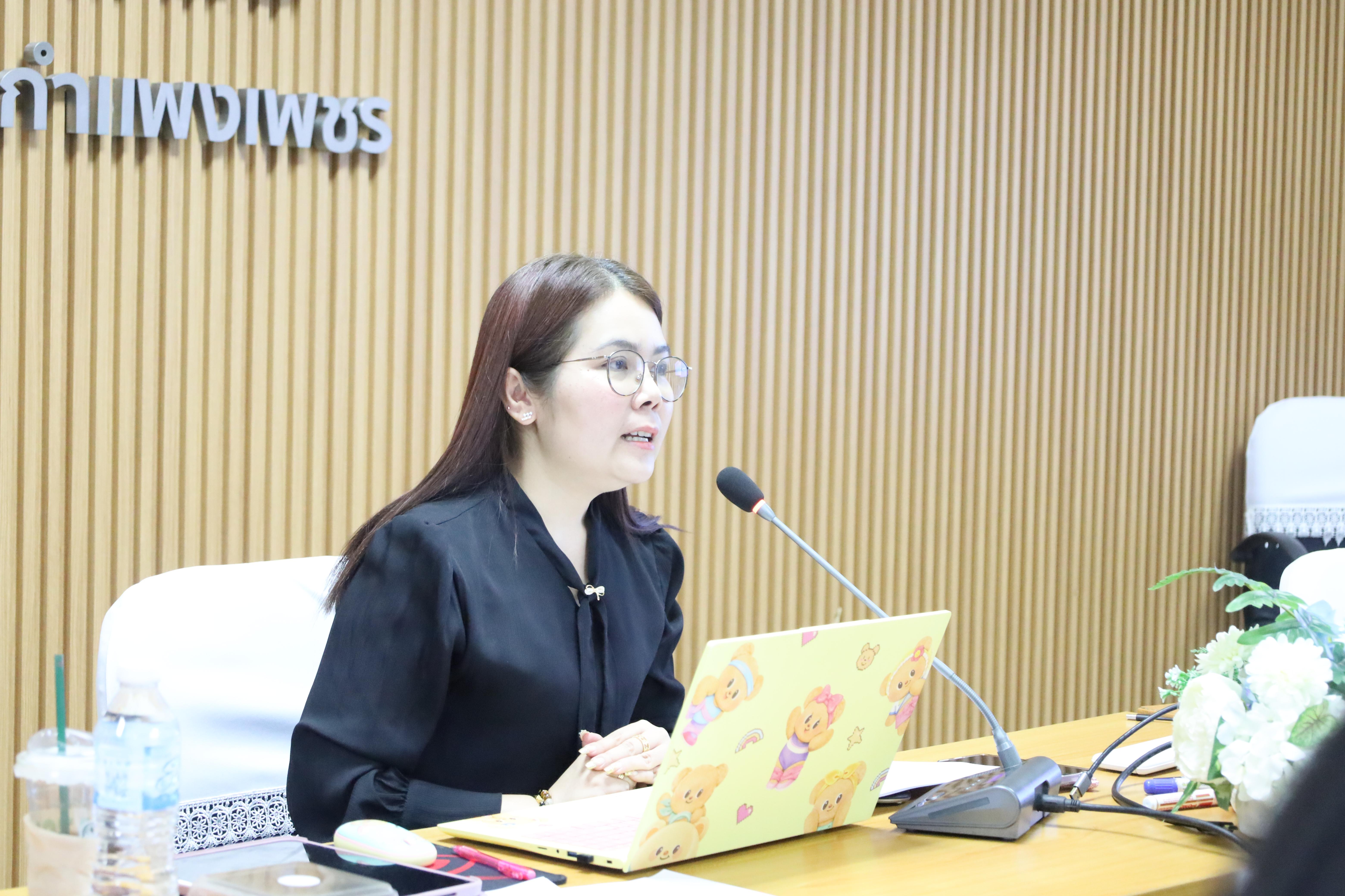 19. โครงการพัฒนารูปแบบหลักสูตรเพื่อเสริมสร้างความฉลาดรู้และคุณลักษณะ 4 ประการ