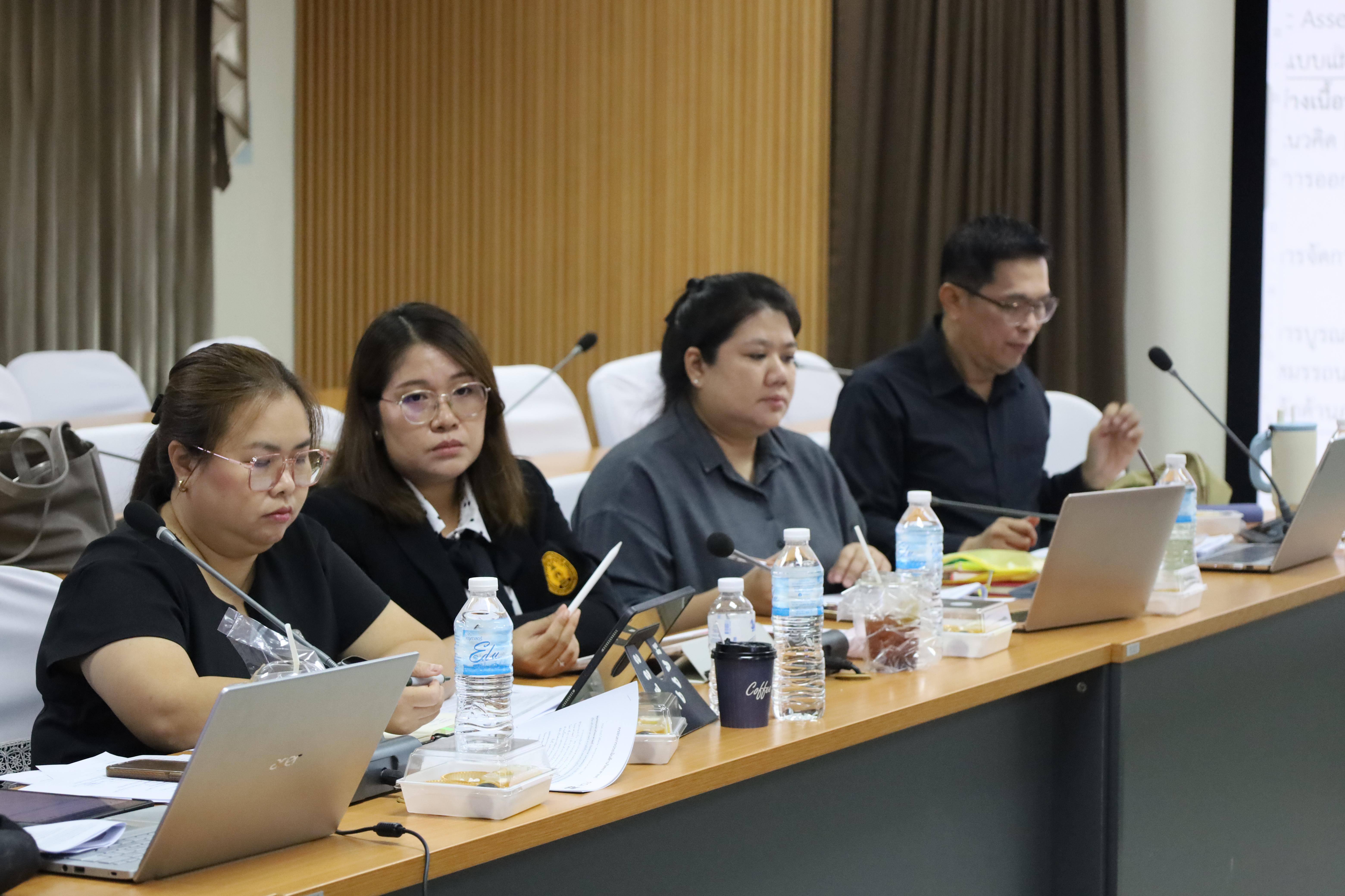 40. โครงการพัฒนารูปแบบหลักสูตรเพื่อเสริมสร้างความฉลาดรู้และคุณลักษณะ 4 ประการ