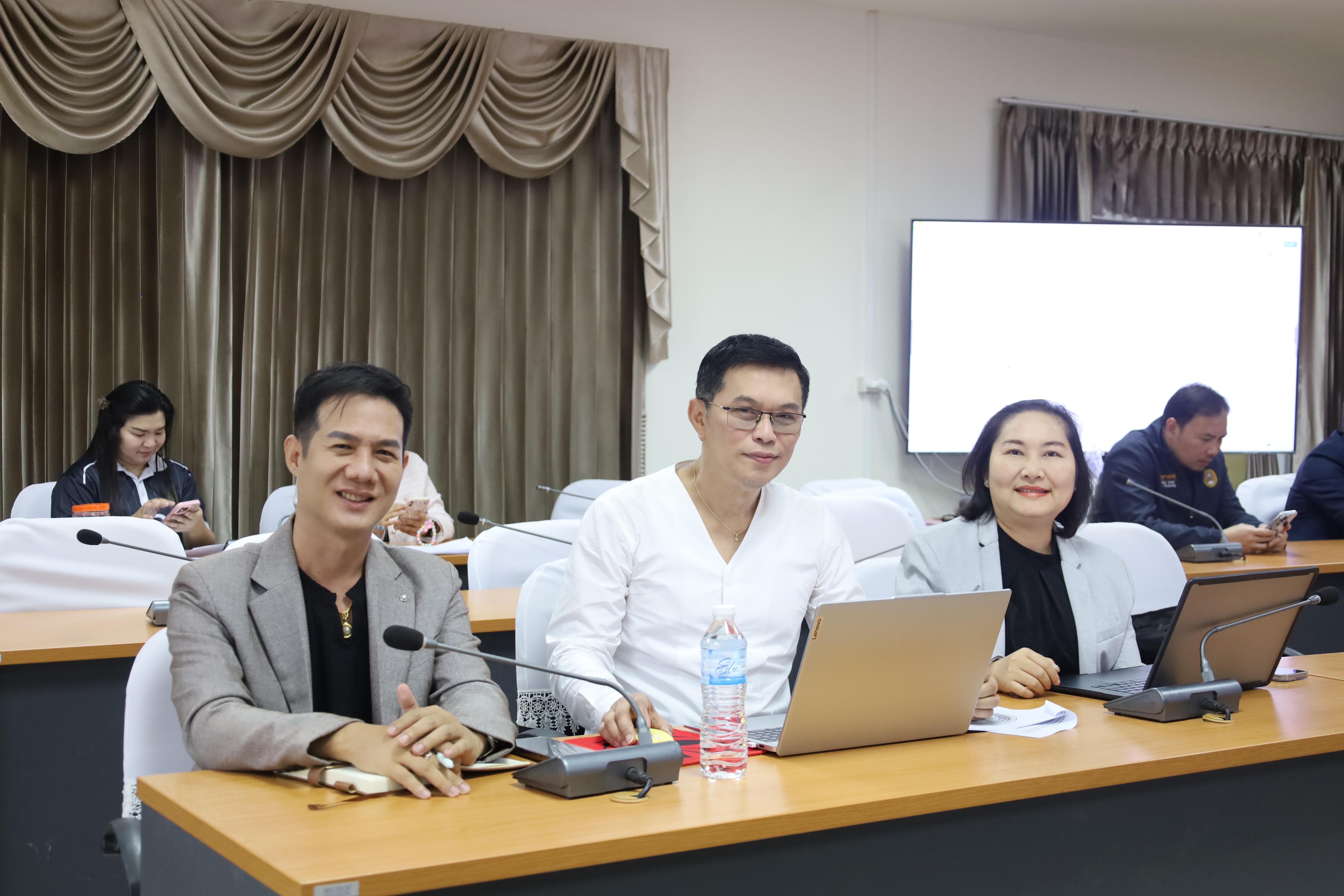 19. โครงการพัฒนารูปแบบหลักสูตรเพื่อเสริมสร้างความฉลาดรู้และคุณลักษณะ 4 ประการ PTRU Model