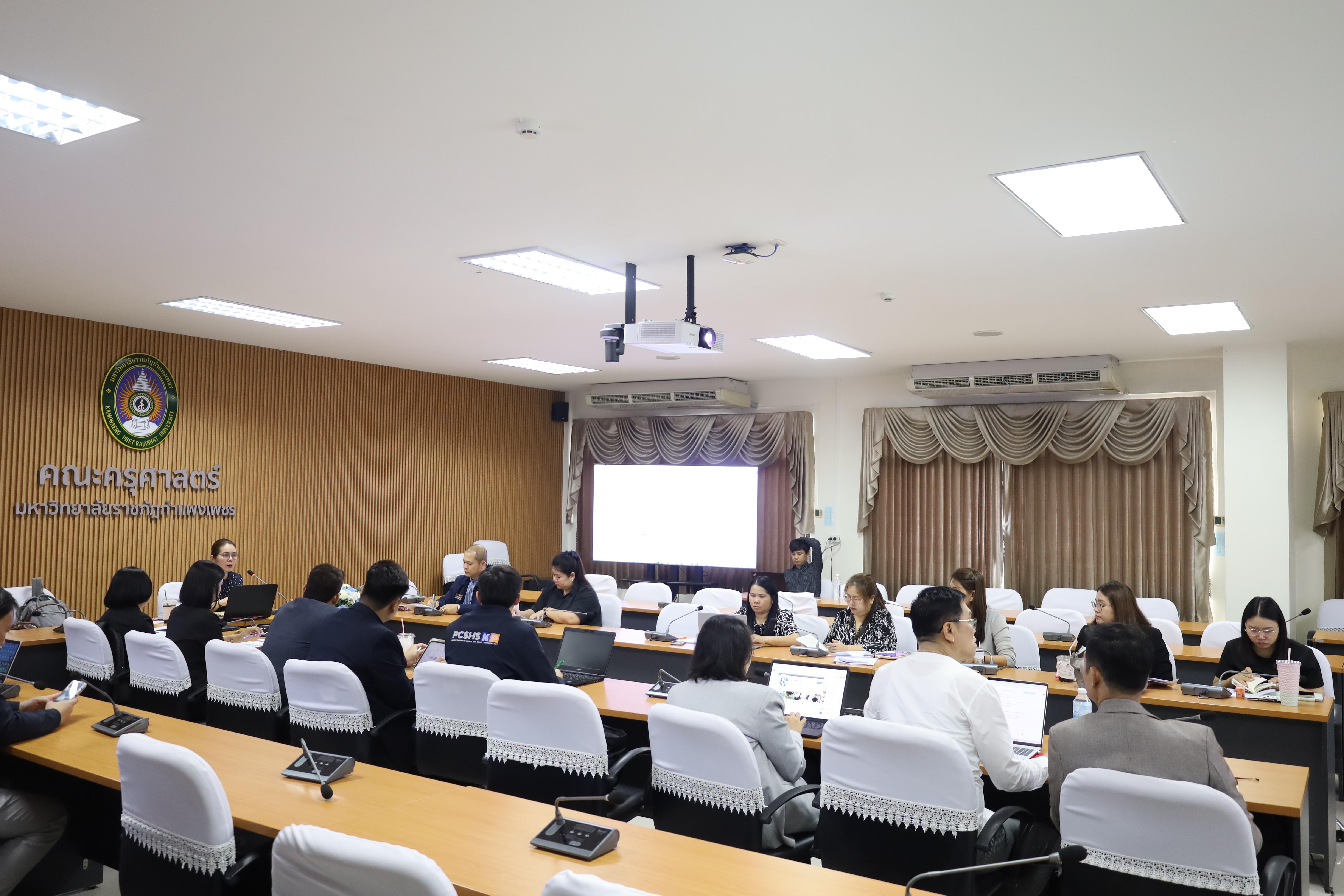 23. โครงการพัฒนารูปแบบหลักสูตรเพื่อเสริมสร้างความฉลาดรู้และคุณลักษณะ 4 ประการ PTRU Model