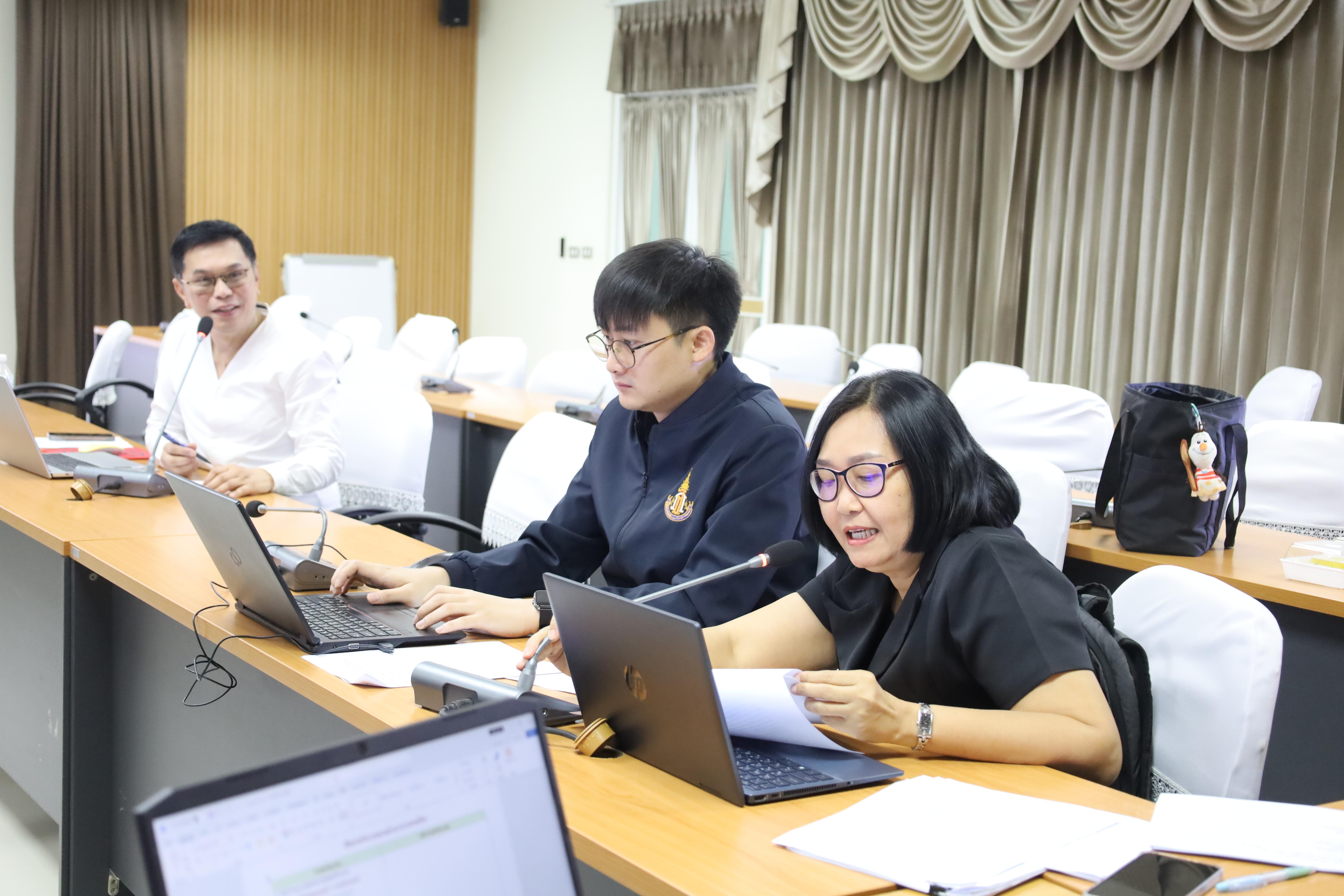 24. โครงการพัฒนารูปแบบหลักสูตรเพื่อเสริมสร้างความฉลาดรู้และคุณลักษณะ 4 ประการ PTRU Model