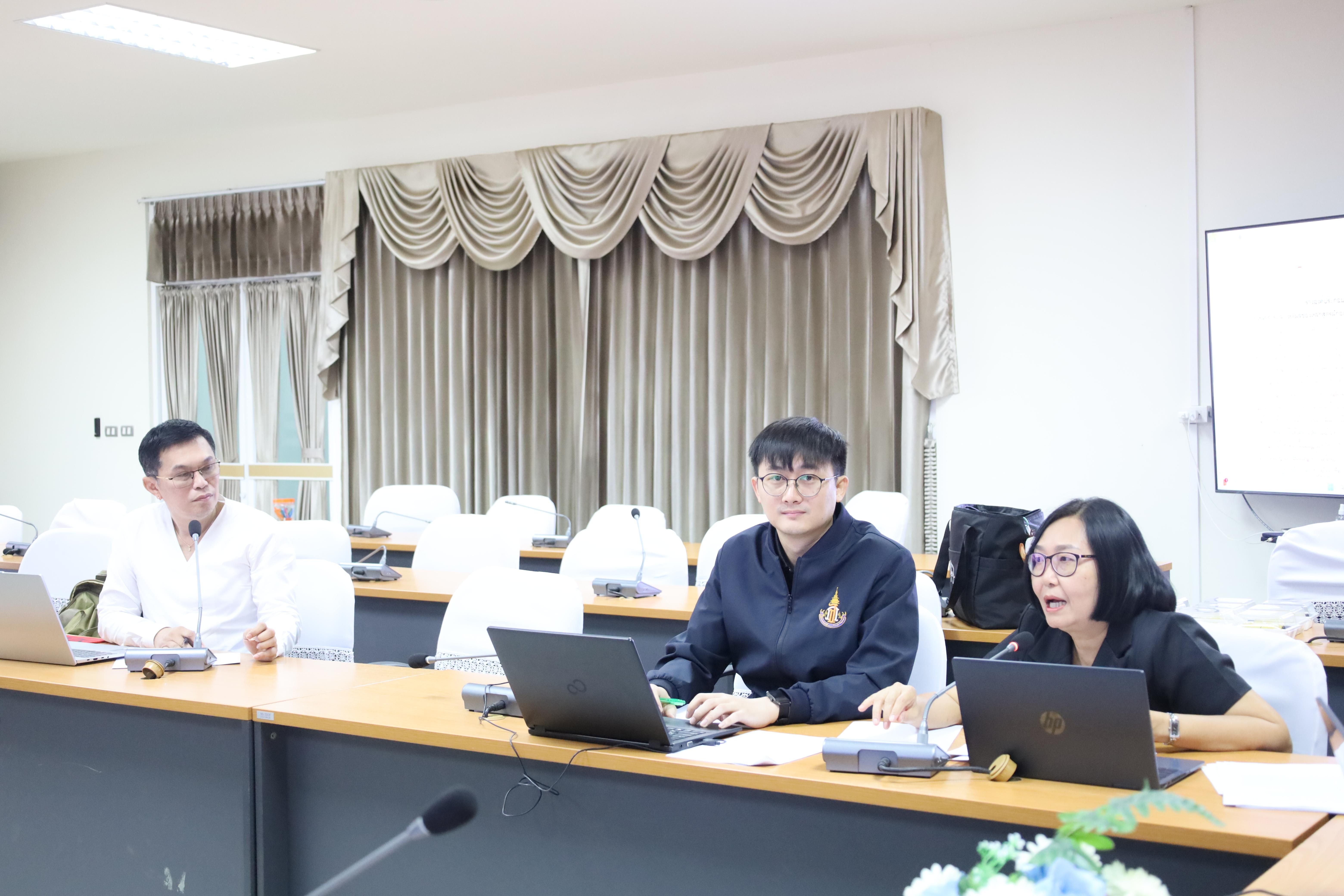 25. โครงการพัฒนารูปแบบหลักสูตรเพื่อเสริมสร้างความฉลาดรู้และคุณลักษณะ 4 ประการ PTRU Model