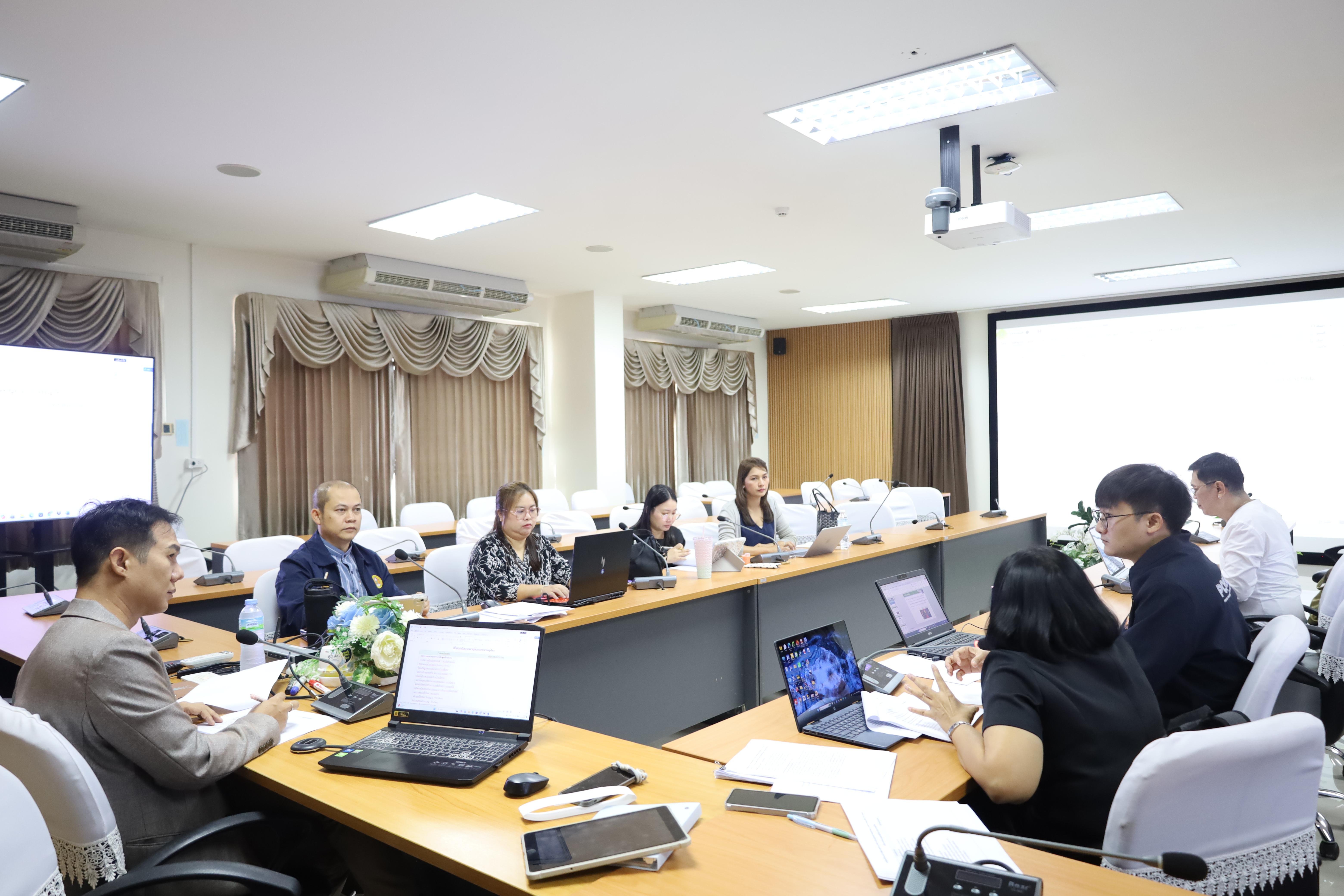 28. โครงการพัฒนารูปแบบหลักสูตรเพื่อเสริมสร้างความฉลาดรู้และคุณลักษณะ 4 ประการ PTRU Model