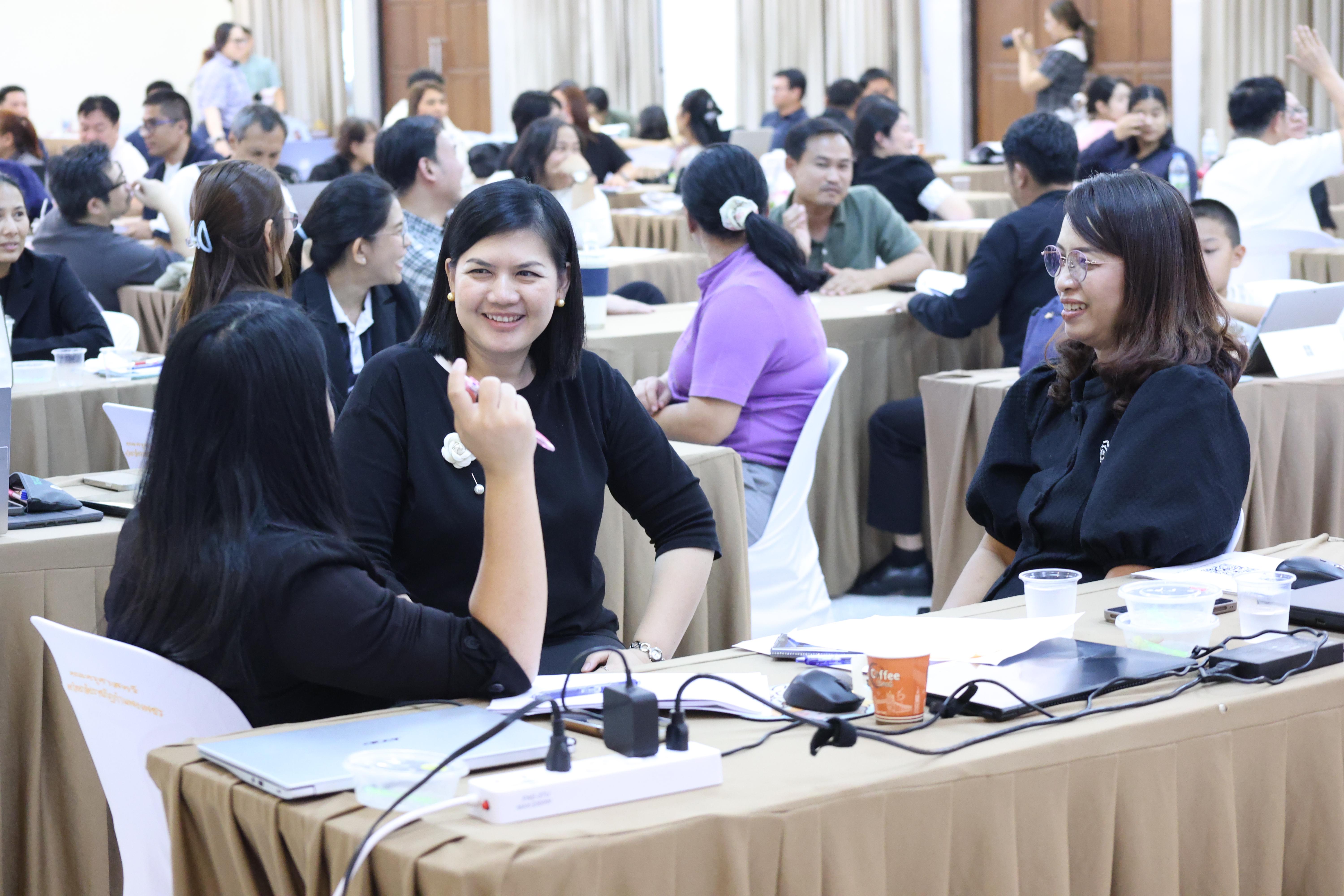 306. วันที่ 30 มี.ค.2569 พิธีเปิดโครงการพัฒนาสมรรถนะครูของครูมหาวิทยาลัยราชภัฏ 38 แห่ง จัดโดยคณะครุศาสตร์ มหาวิทยาลัยราชภัฏกำแพงเพชร