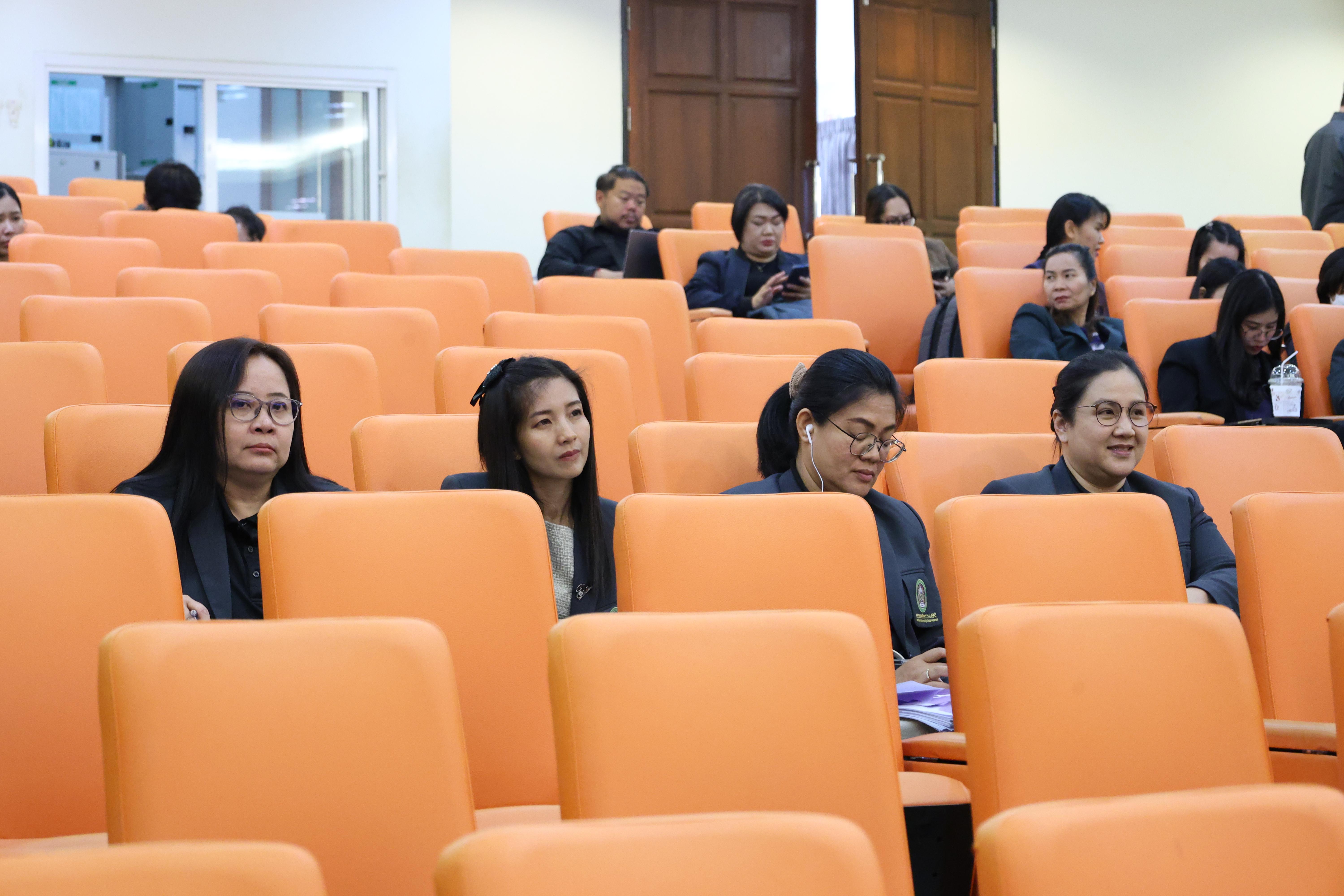 20. กิจกรรมอบรมเชิงปฏิบัติการ เรื่อง พัฒนาทักษะการทำวิจัยอย่างไรให้สำเร็จ และติดตามความก้าวหน้าการทำวิทยานิพนธ์/การค้นคว้าอิสระ สำหรับนักศึกษาระดับบัณฑิตศึกษา สาขาวิชาการบริหารการศึกษา