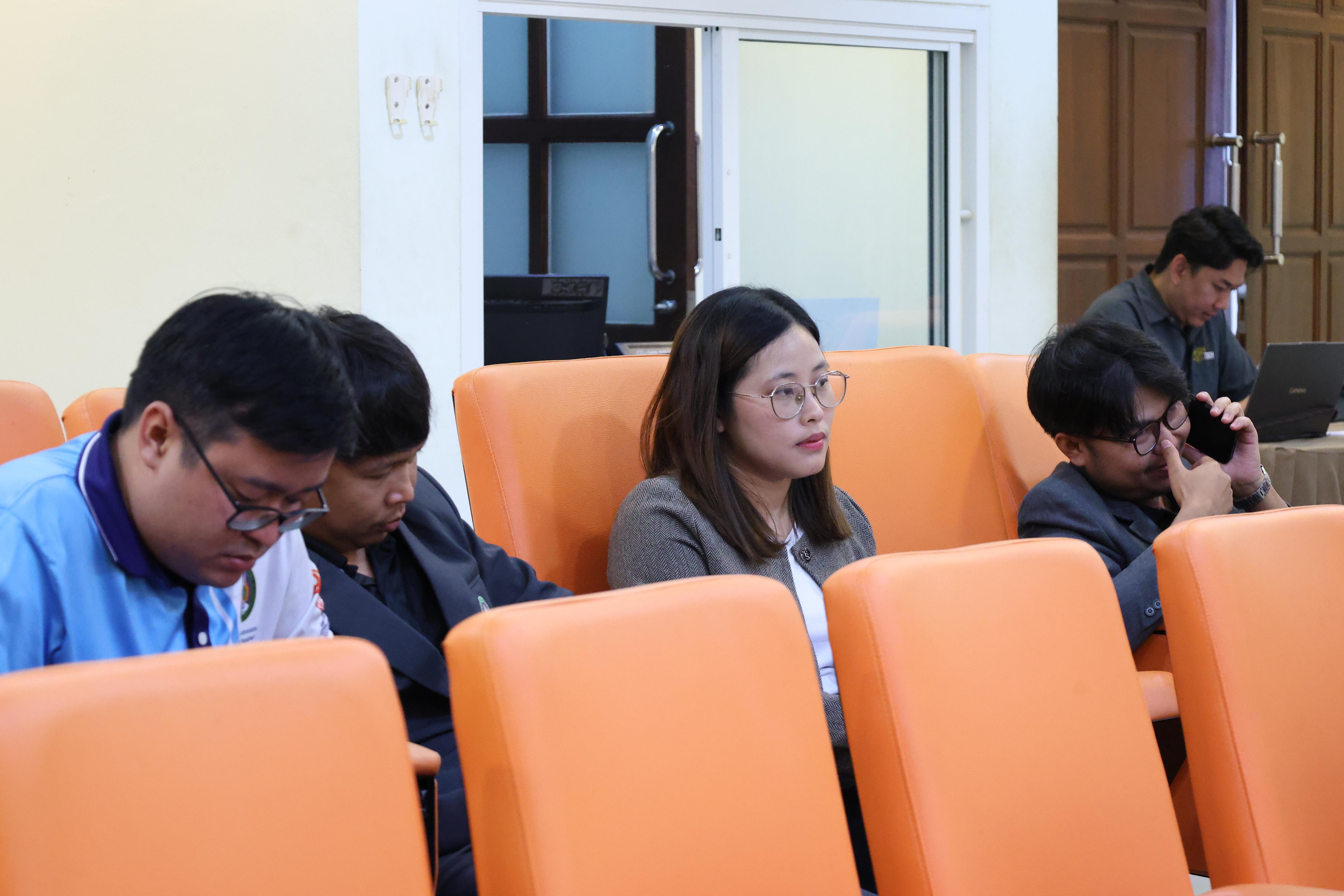 44. กิจกรรมอบรมเชิงปฏิบัติการ เรื่อง พัฒนาทักษะการทำวิจัยอย่างไรให้สำเร็จ และติดตามความก้าวหน้าการทำวิทยานิพนธ์/การค้นคว้าอิสระ สำหรับนักศึกษาระดับบัณฑิตศึกษา สาขาวิชาการบริหารการศึกษา