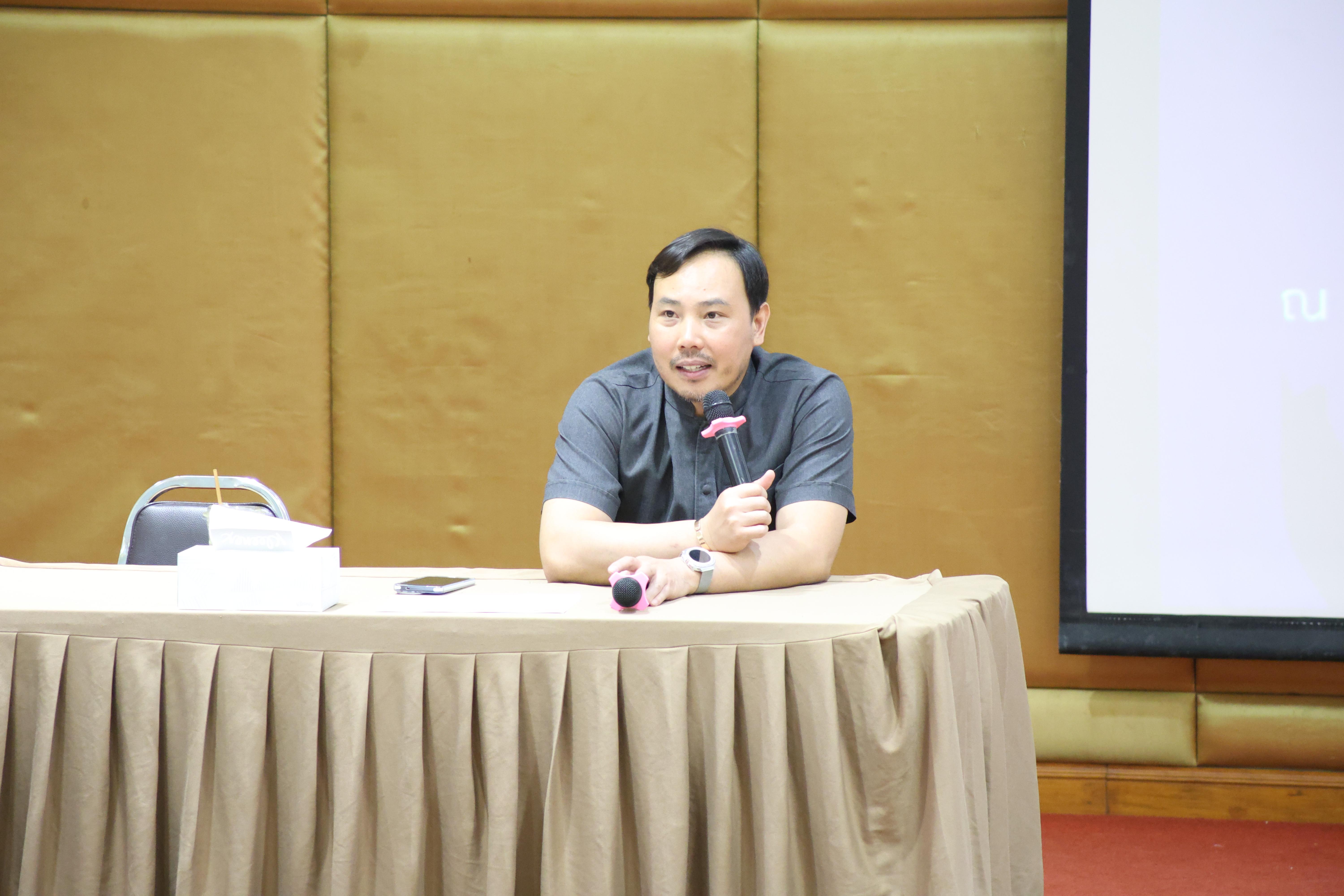 50. กิจกรรมอบรมเชิงปฏิบัติการ เรื่อง พัฒนาทักษะการทำวิจัยอย่างไรให้สำเร็จ และติดตามความก้าวหน้าการทำวิทยานิพนธ์/การค้นคว้าอิสระ สำหรับนักศึกษาระดับบัณฑิตศึกษา สาขาวิชาการบริหารการศึกษา