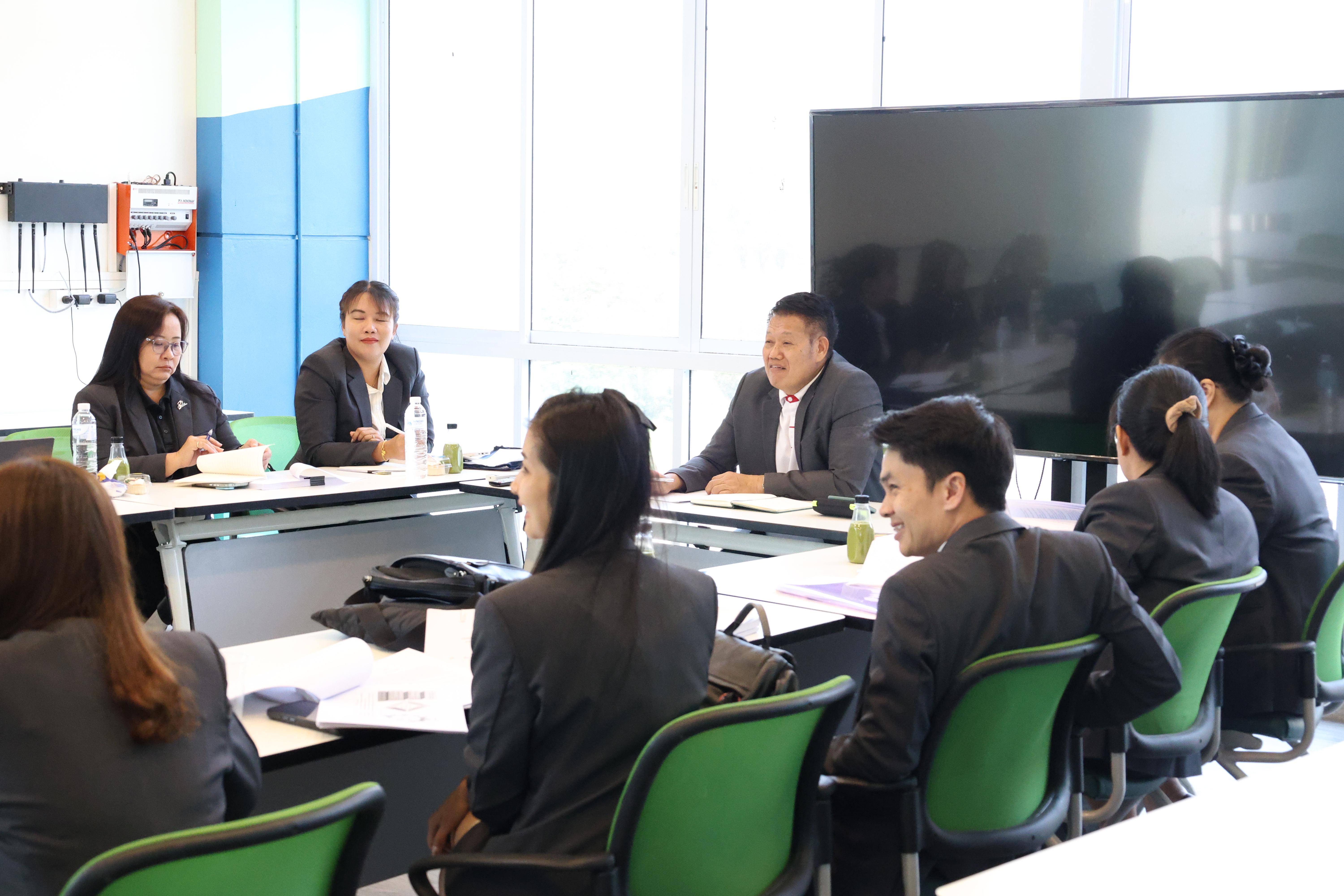 57. กิจกรรมอบรมเชิงปฏิบัติการ เรื่อง พัฒนาทักษะการทำวิจัยอย่างไรให้สำเร็จ และติดตามความก้าวหน้าการทำวิทยานิพนธ์/การค้นคว้าอิสระ สำหรับนักศึกษาระดับบัณฑิตศึกษา สาขาวิชาการบริหารการศึกษา