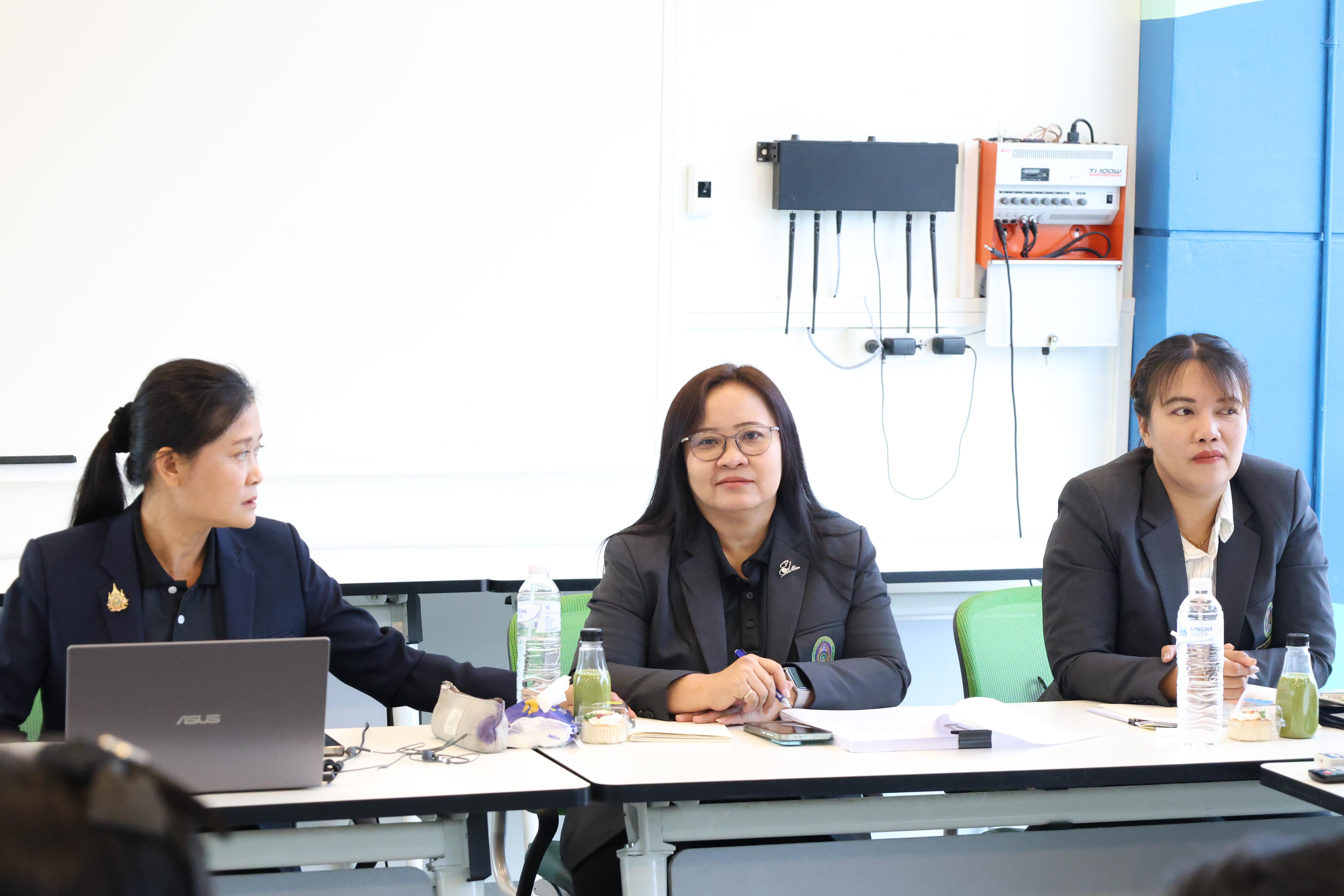 58. กิจกรรมอบรมเชิงปฏิบัติการ เรื่อง พัฒนาทักษะการทำวิจัยอย่างไรให้สำเร็จ และติดตามความก้าวหน้าการทำวิทยานิพนธ์/การค้นคว้าอิสระ สำหรับนักศึกษาระดับบัณฑิตศึกษา สาขาวิชาการบริหารการศึกษา