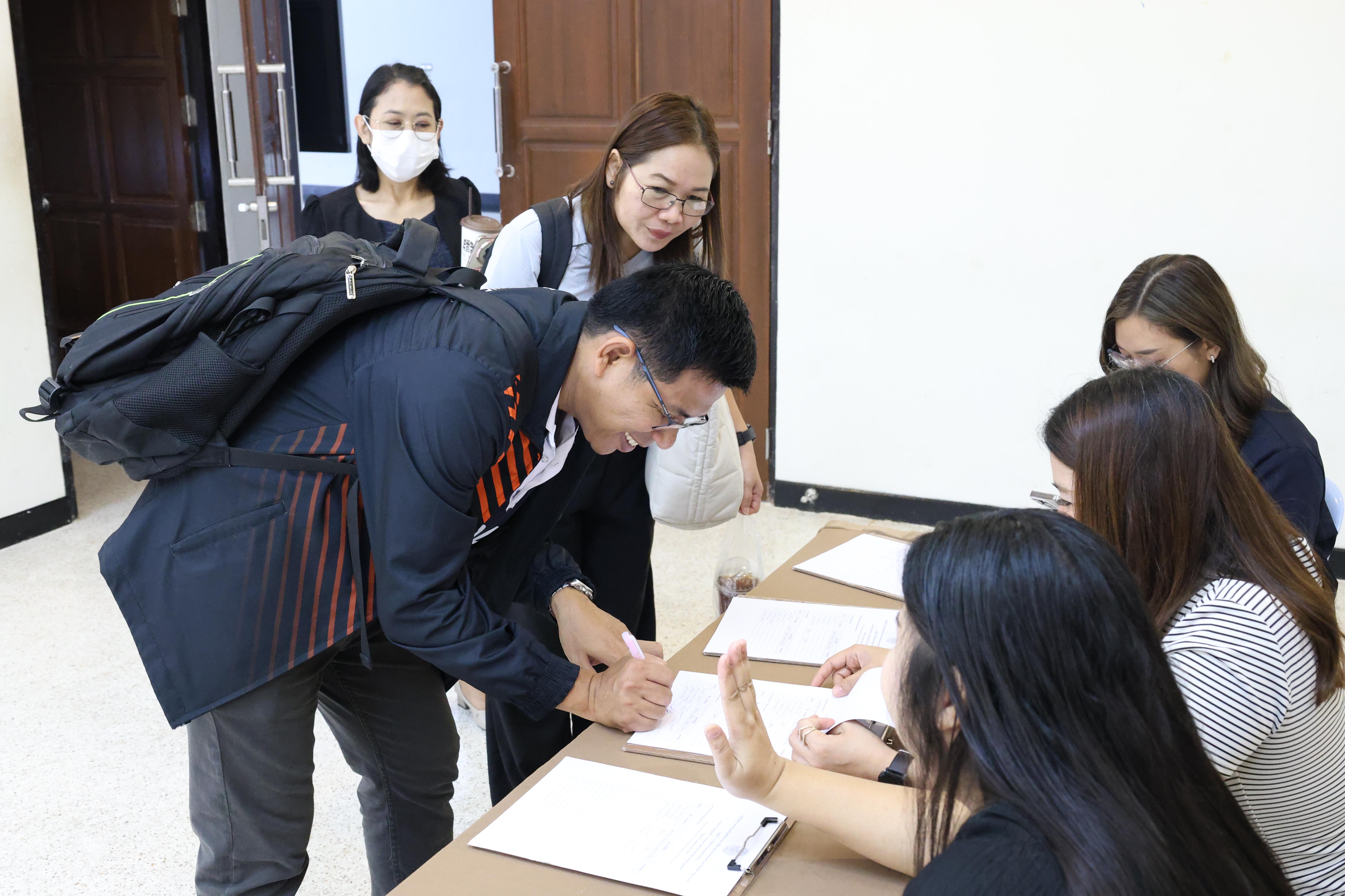 5. จัดโครงการเพื่อพัฒนาพัฒนาสมรรถนะครูของครูสำหรับอาจารย์ผู้สอน และอาจารย์นิเทศหลักสูตรครุศาสตรบัณฑิต ที่มีและยังไม่มีวุฒิทางการศึกษา