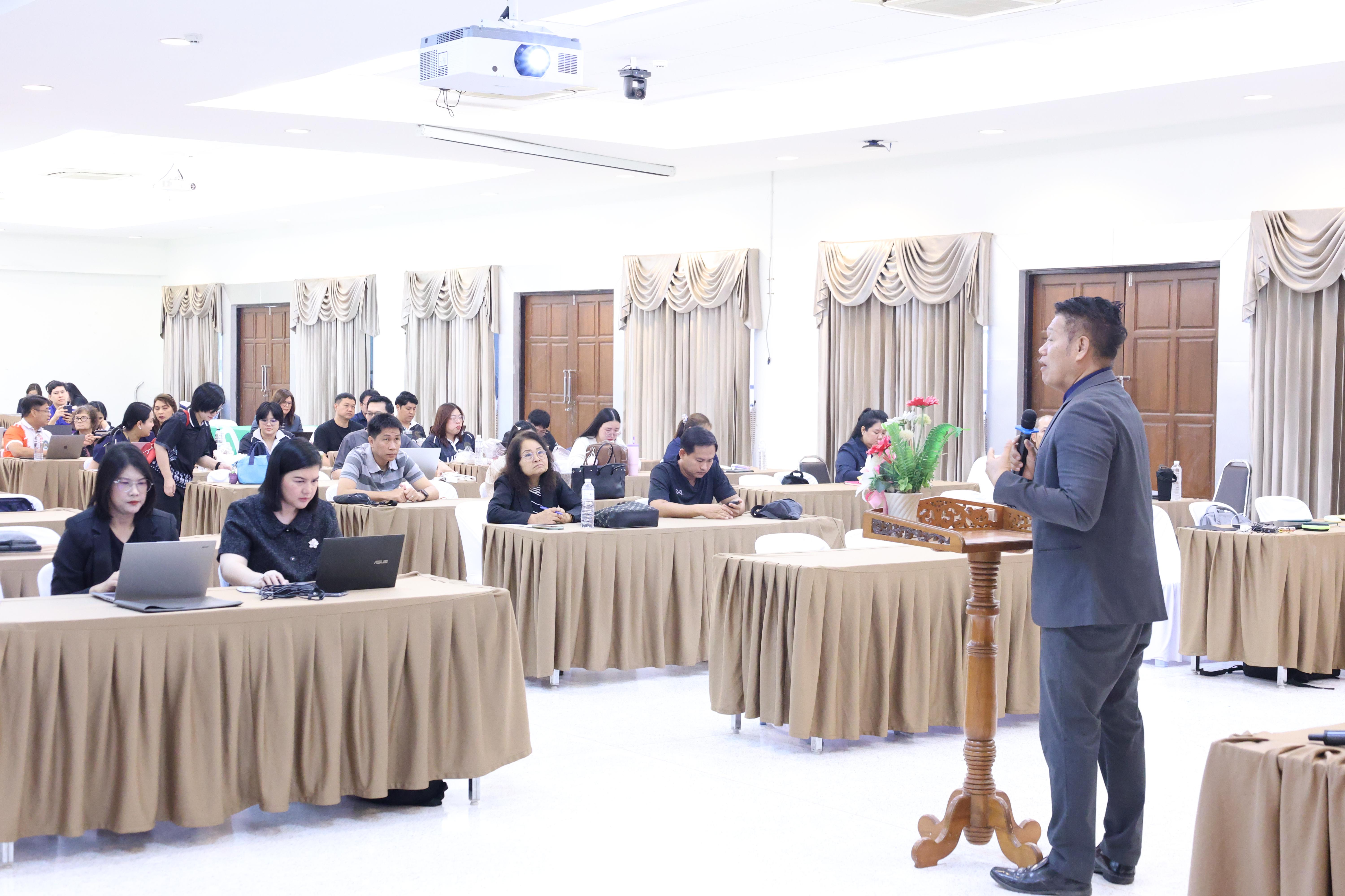 29. จัดโครงการเพื่อพัฒนาพัฒนาสมรรถนะครูของครูสำหรับอาจารย์ผู้สอน และอาจารย์นิเทศหลักสูตรครุศาสตรบัณฑิต ที่มีและยังไม่มีวุฒิทางการศึกษา