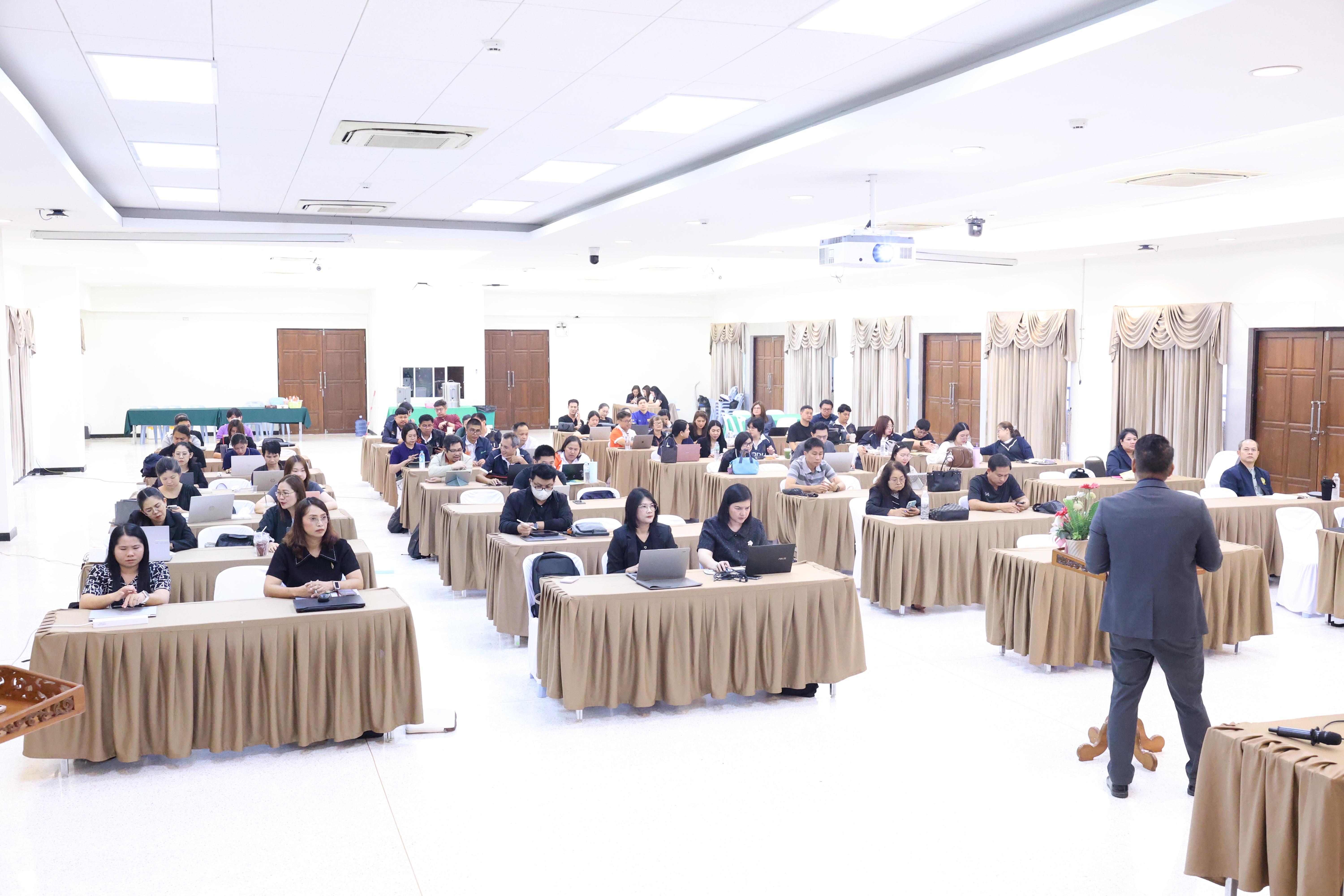 31. จัดโครงการเพื่อพัฒนาพัฒนาสมรรถนะครูของครูสำหรับอาจารย์ผู้สอน และอาจารย์นิเทศหลักสูตรครุศาสตรบัณฑิต ที่มีและยังไม่มีวุฒิทางการศึกษา