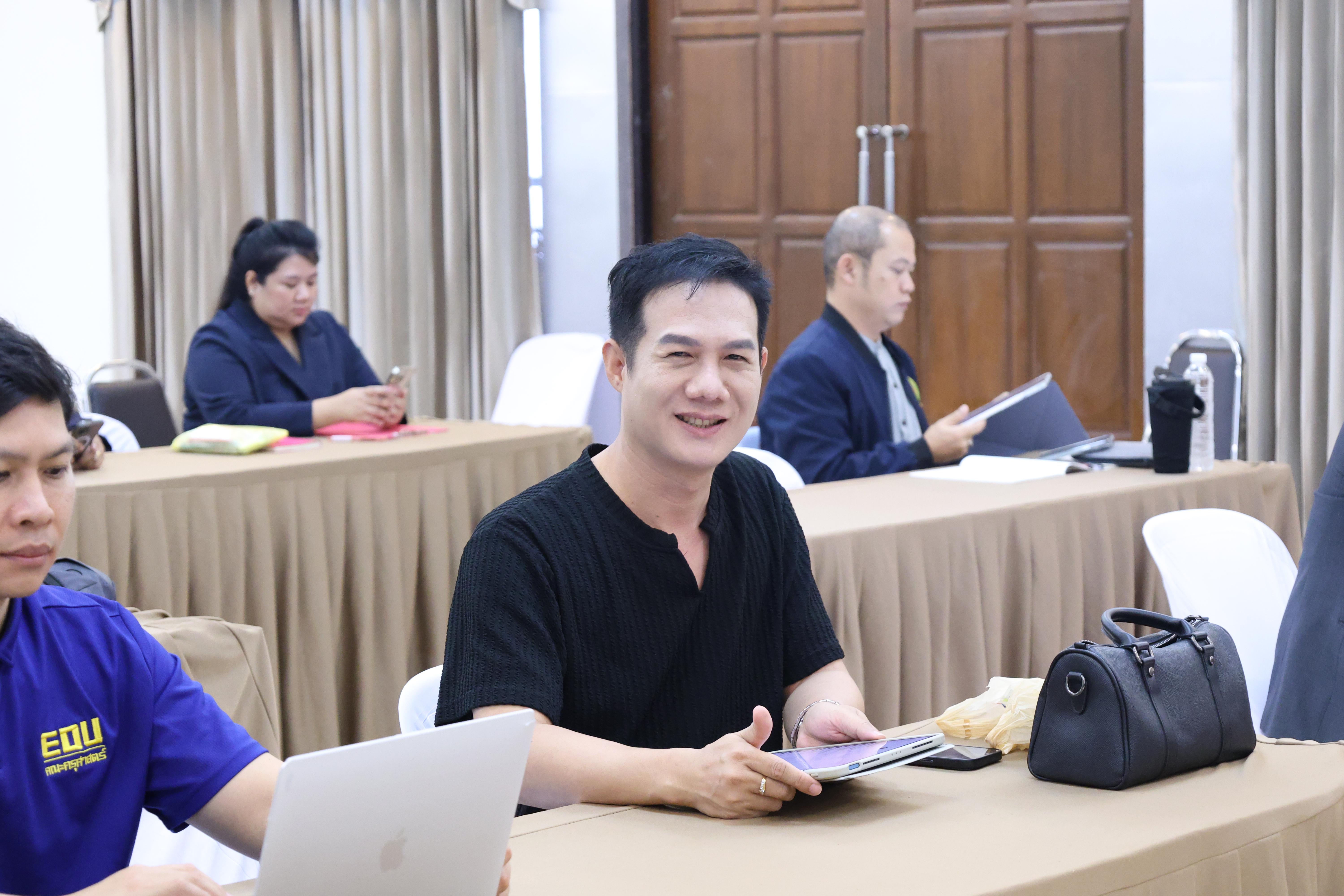 44. จัดโครงการเพื่อพัฒนาพัฒนาสมรรถนะครูของครูสำหรับอาจารย์ผู้สอน และอาจารย์นิเทศหลักสูตรครุศาสตรบัณฑิต ที่มีและยังไม่มีวุฒิทางการศึกษา