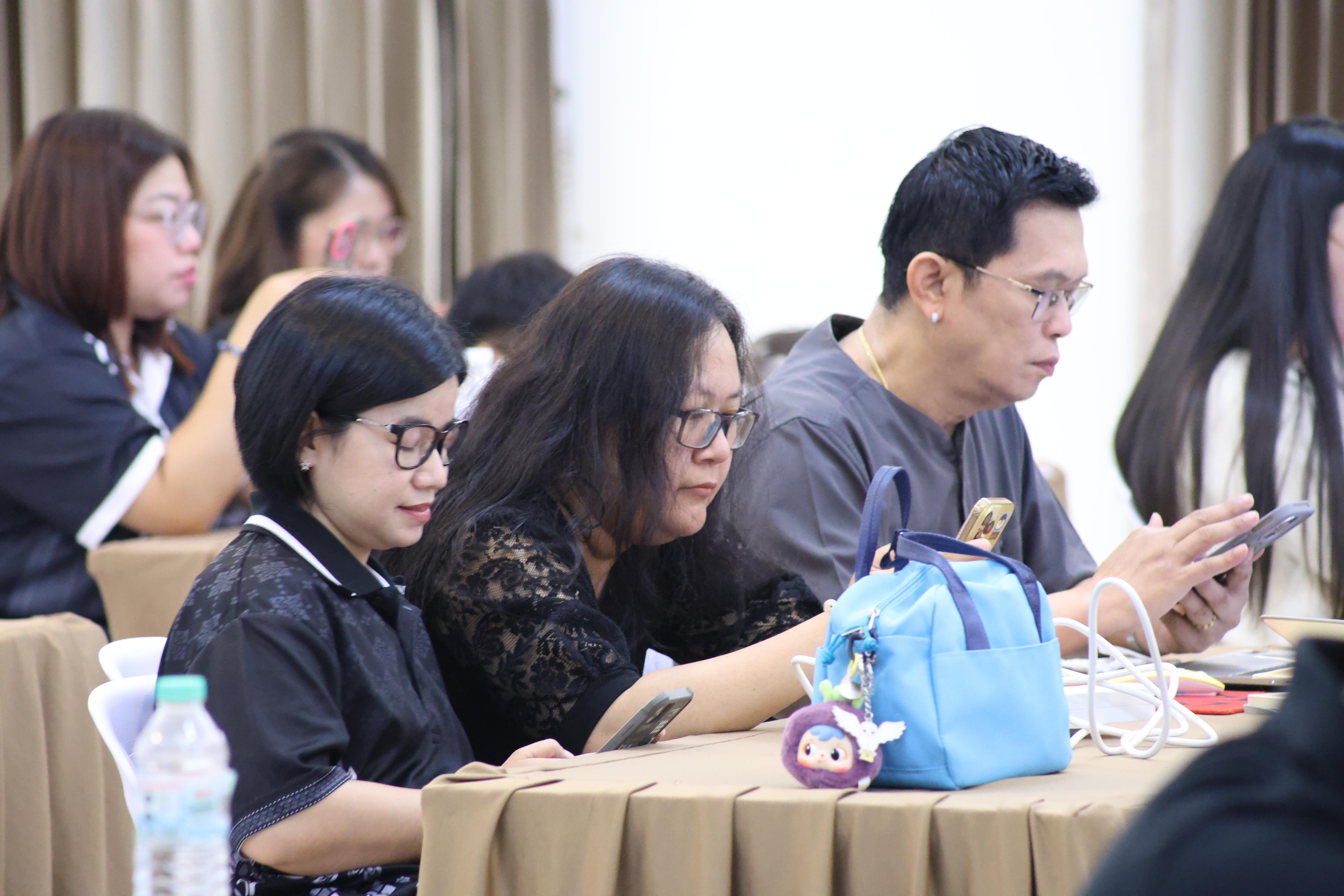 59. จัดโครงการเพื่อพัฒนาพัฒนาสมรรถนะครูของครูสำหรับอาจารย์ผู้สอน และอาจารย์นิเทศหลักสูตรครุศาสตรบัณฑิต ที่มีและยังไม่มีวุฒิทางการศึกษา