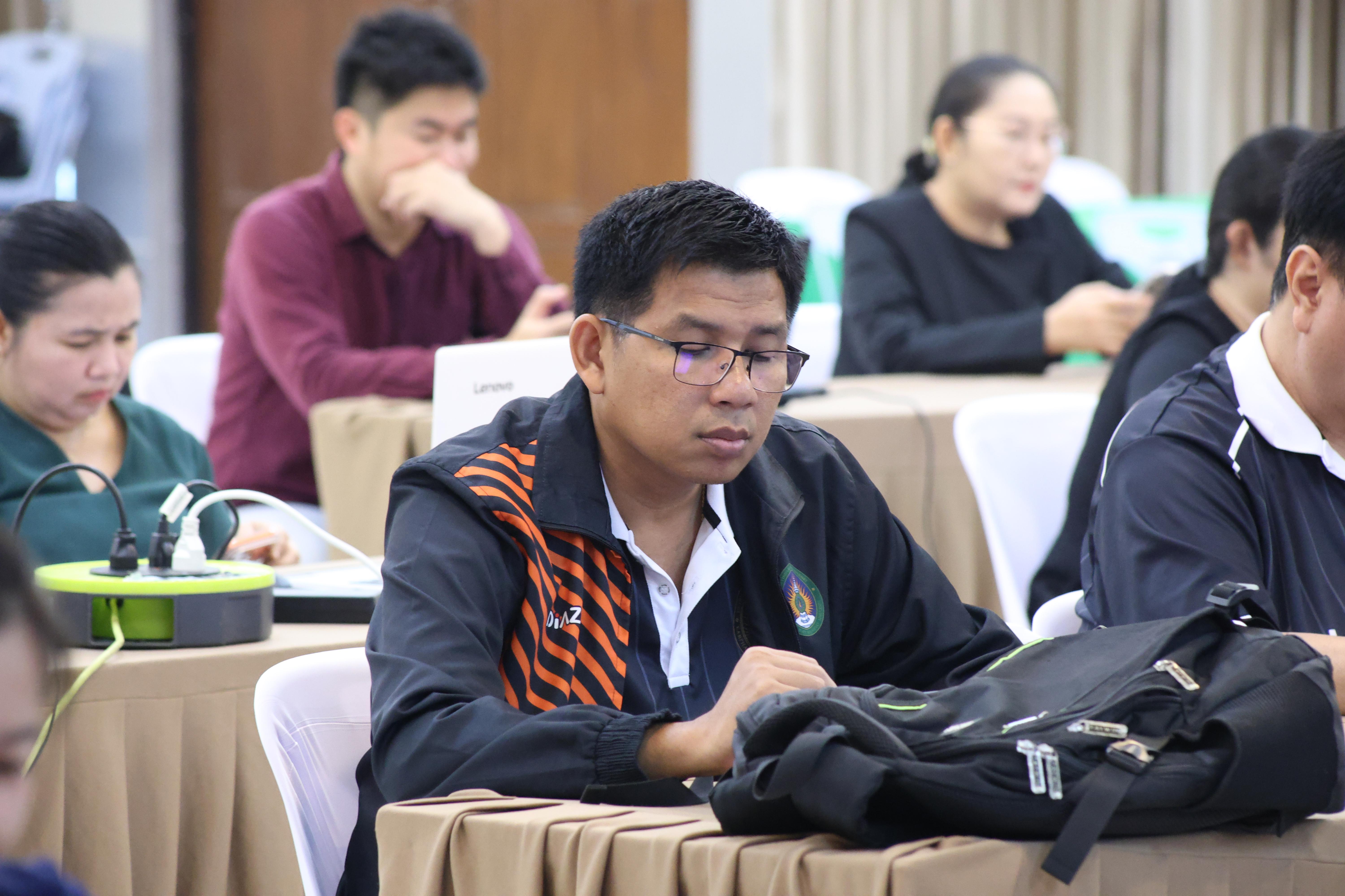 61. จัดโครงการเพื่อพัฒนาพัฒนาสมรรถนะครูของครูสำหรับอาจารย์ผู้สอน และอาจารย์นิเทศหลักสูตรครุศาสตรบัณฑิต ที่มีและยังไม่มีวุฒิทางการศึกษา