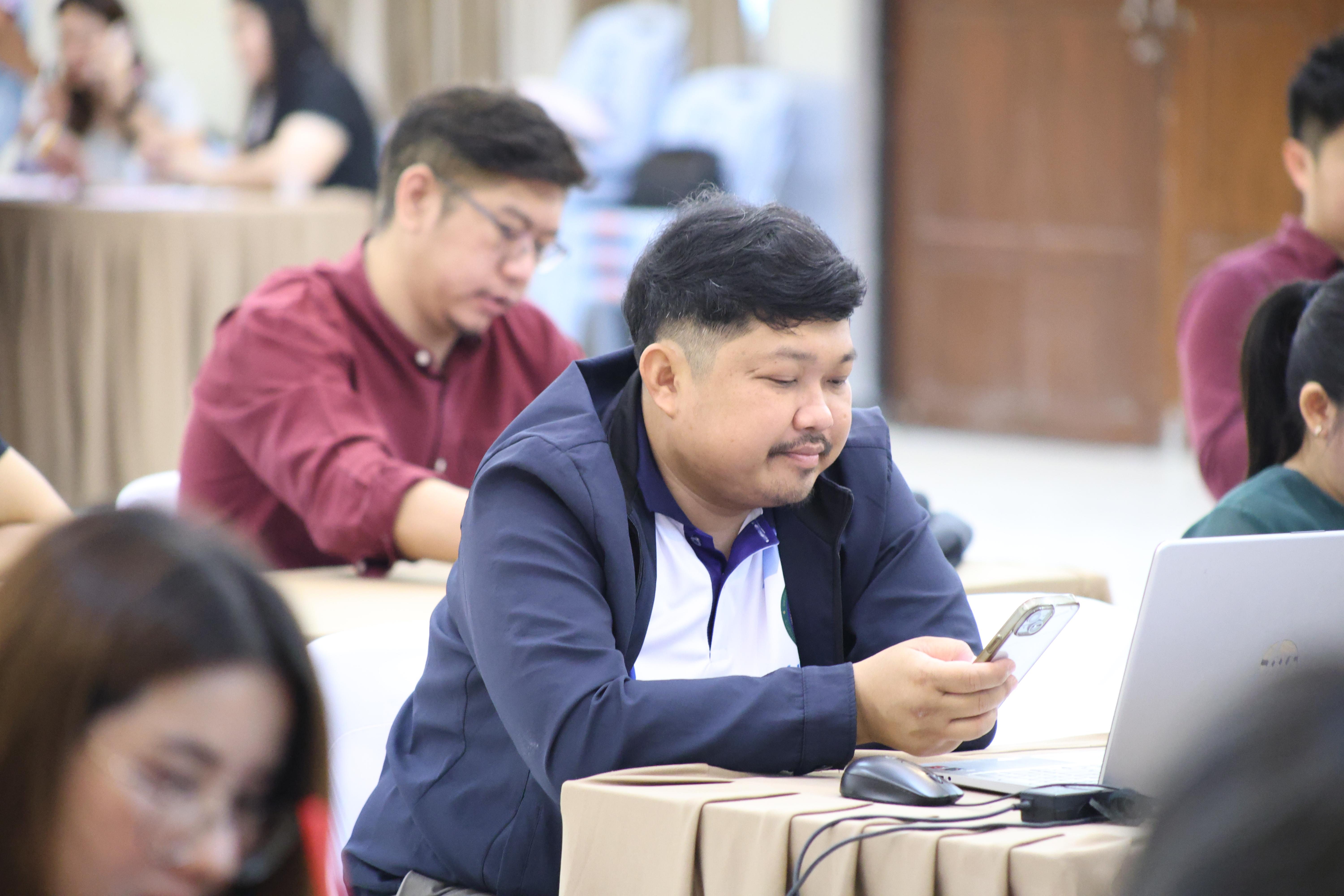 63. จัดโครงการเพื่อพัฒนาพัฒนาสมรรถนะครูของครูสำหรับอาจารย์ผู้สอน และอาจารย์นิเทศหลักสูตรครุศาสตรบัณฑิต ที่มีและยังไม่มีวุฒิทางการศึกษา