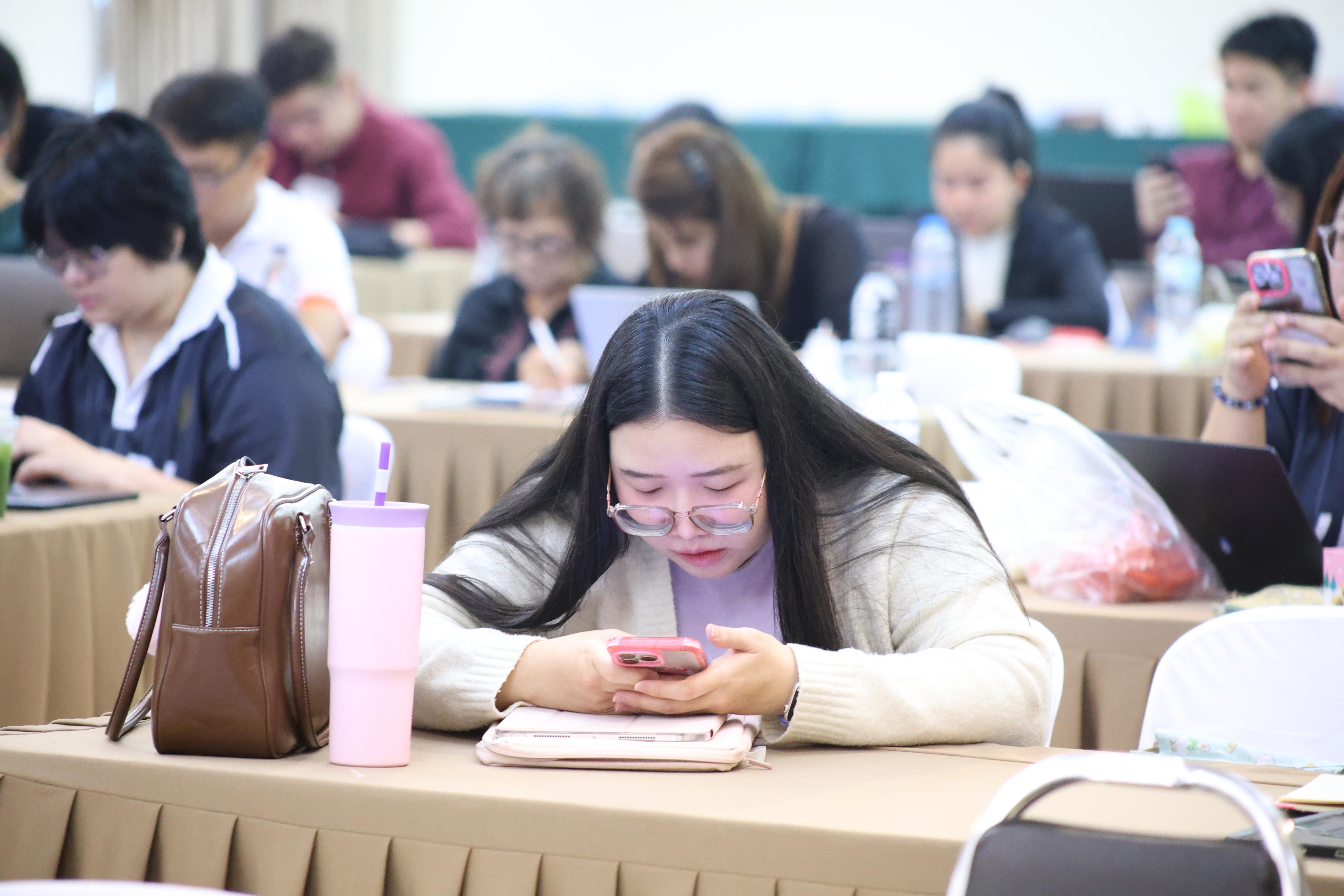 70. จัดโครงการเพื่อพัฒนาพัฒนาสมรรถนะครูของครูสำหรับอาจารย์ผู้สอน และอาจารย์นิเทศหลักสูตรครุศาสตรบัณฑิต ที่มีและยังไม่มีวุฒิทางการศึกษา