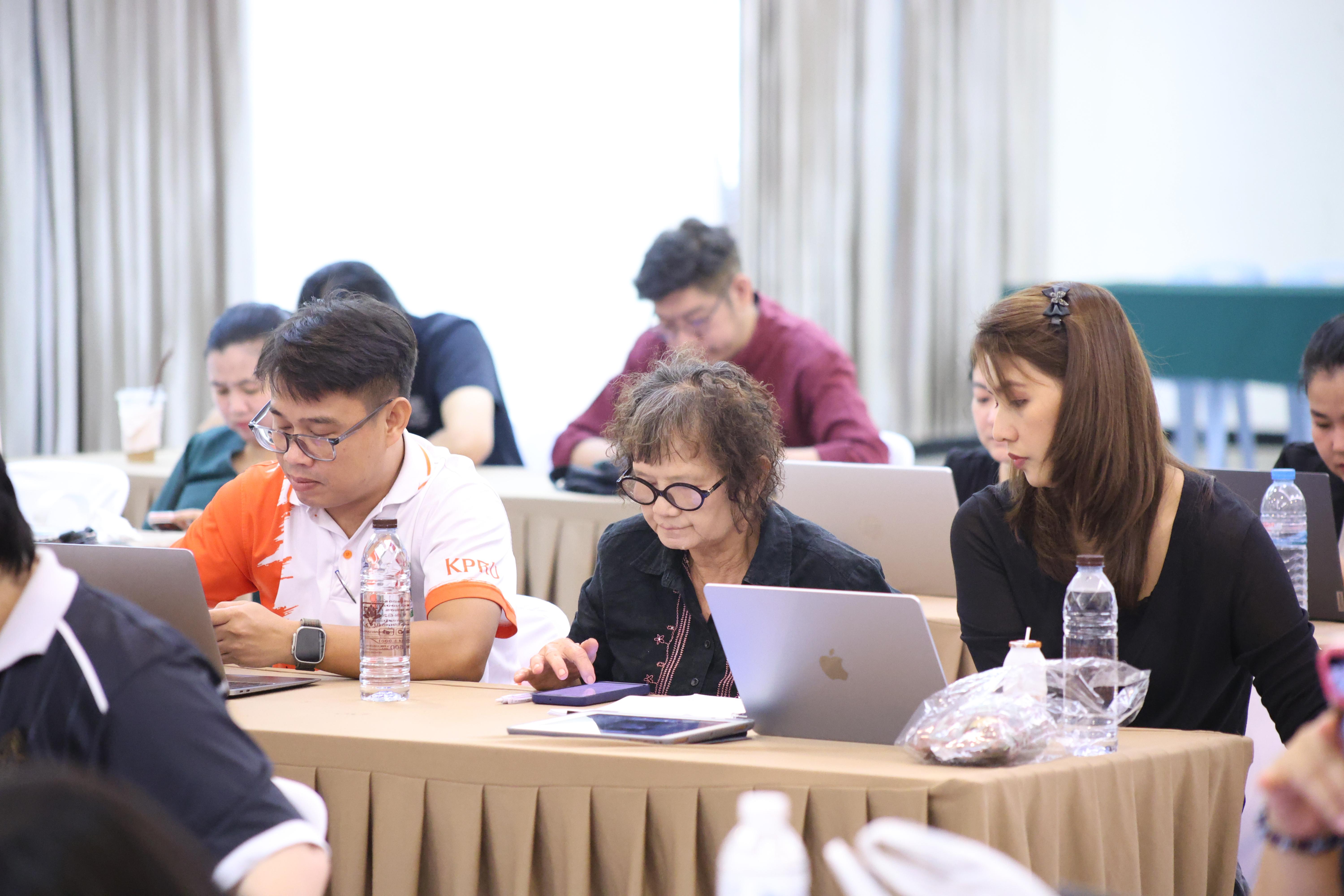 79. จัดโครงการเพื่อพัฒนาพัฒนาสมรรถนะครูของครูสำหรับอาจารย์ผู้สอน และอาจารย์นิเทศหลักสูตรครุศาสตรบัณฑิต ที่มีและยังไม่มีวุฒิทางการศึกษา