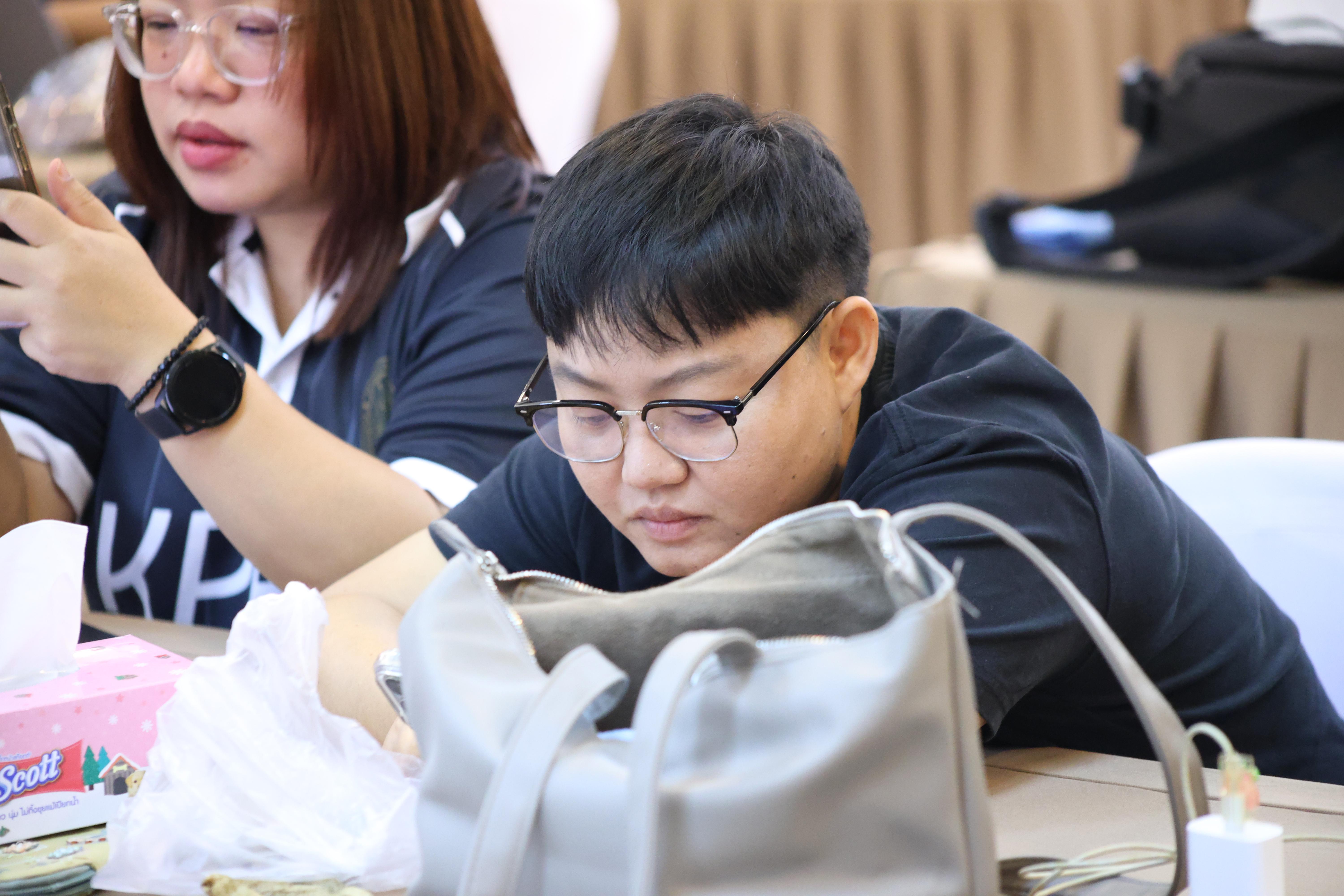 81. จัดโครงการเพื่อพัฒนาพัฒนาสมรรถนะครูของครูสำหรับอาจารย์ผู้สอน และอาจารย์นิเทศหลักสูตรครุศาสตรบัณฑิต ที่มีและยังไม่มีวุฒิทางการศึกษา