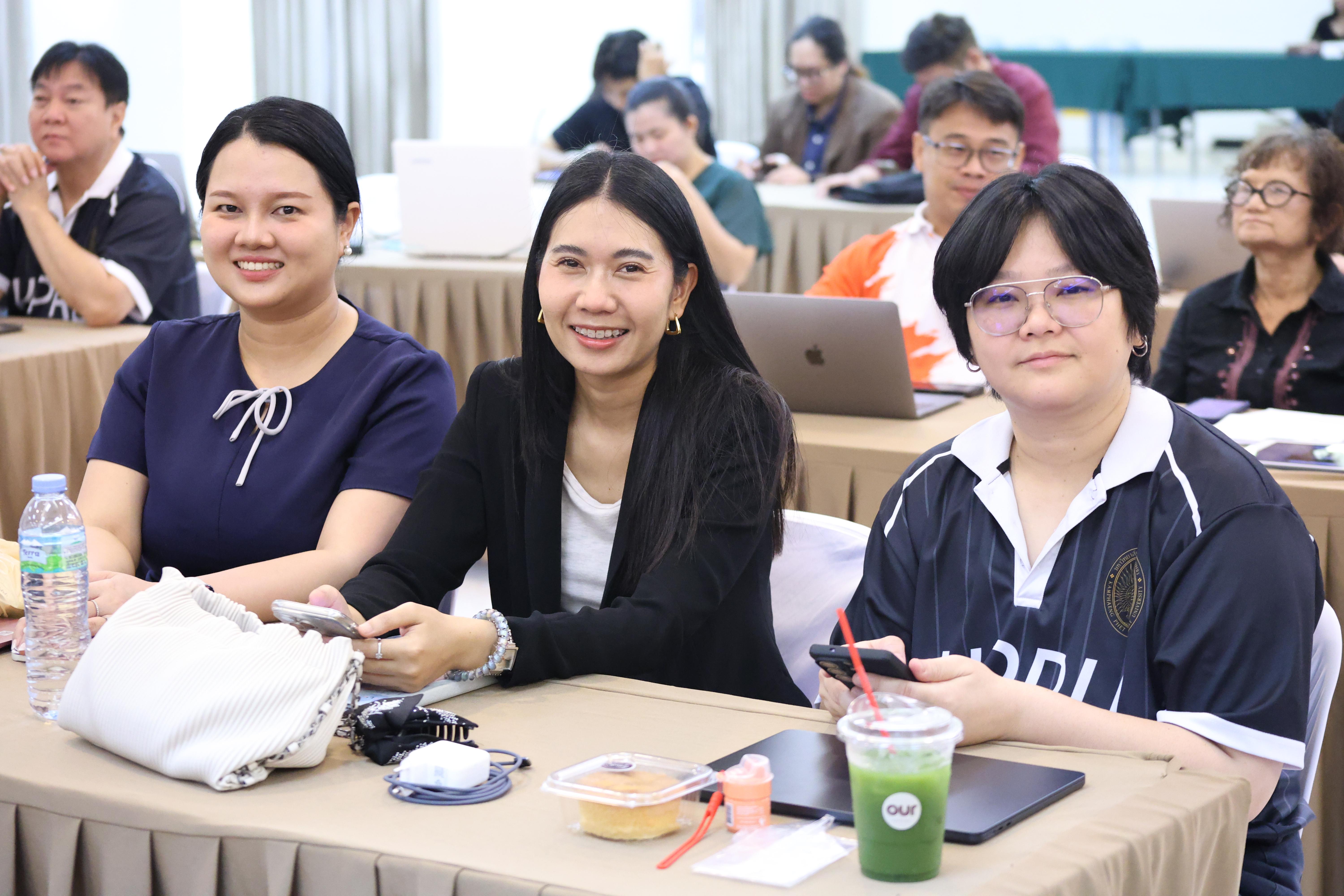 92. จัดโครงการเพื่อพัฒนาพัฒนาสมรรถนะครูของครูสำหรับอาจารย์ผู้สอน และอาจารย์นิเทศหลักสูตรครุศาสตรบัณฑิต ที่มีและยังไม่มีวุฒิทางการศึกษา