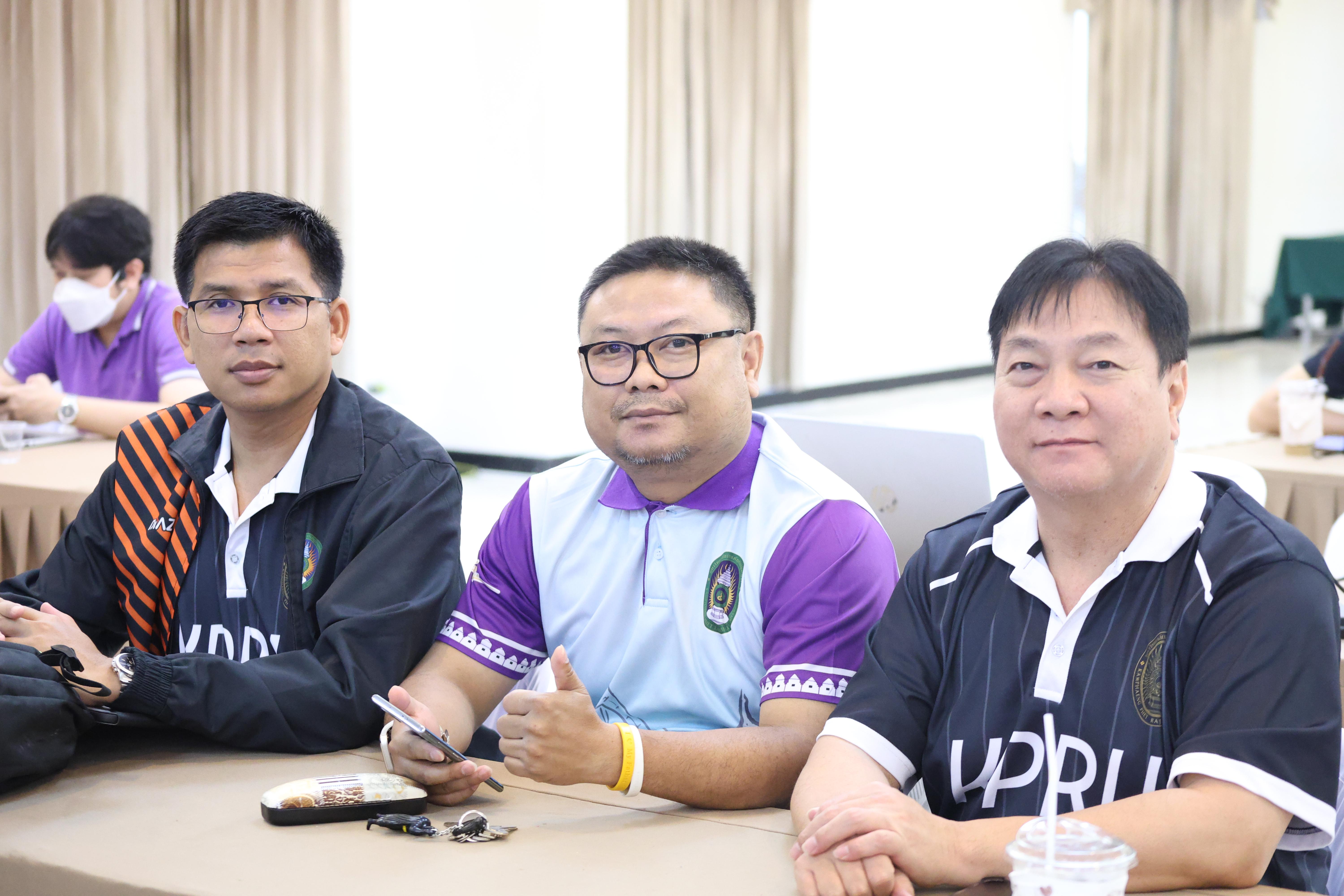 99. จัดโครงการเพื่อพัฒนาพัฒนาสมรรถนะครูของครูสำหรับอาจารย์ผู้สอน และอาจารย์นิเทศหลักสูตรครุศาสตรบัณฑิต ที่มีและยังไม่มีวุฒิทางการศึกษา