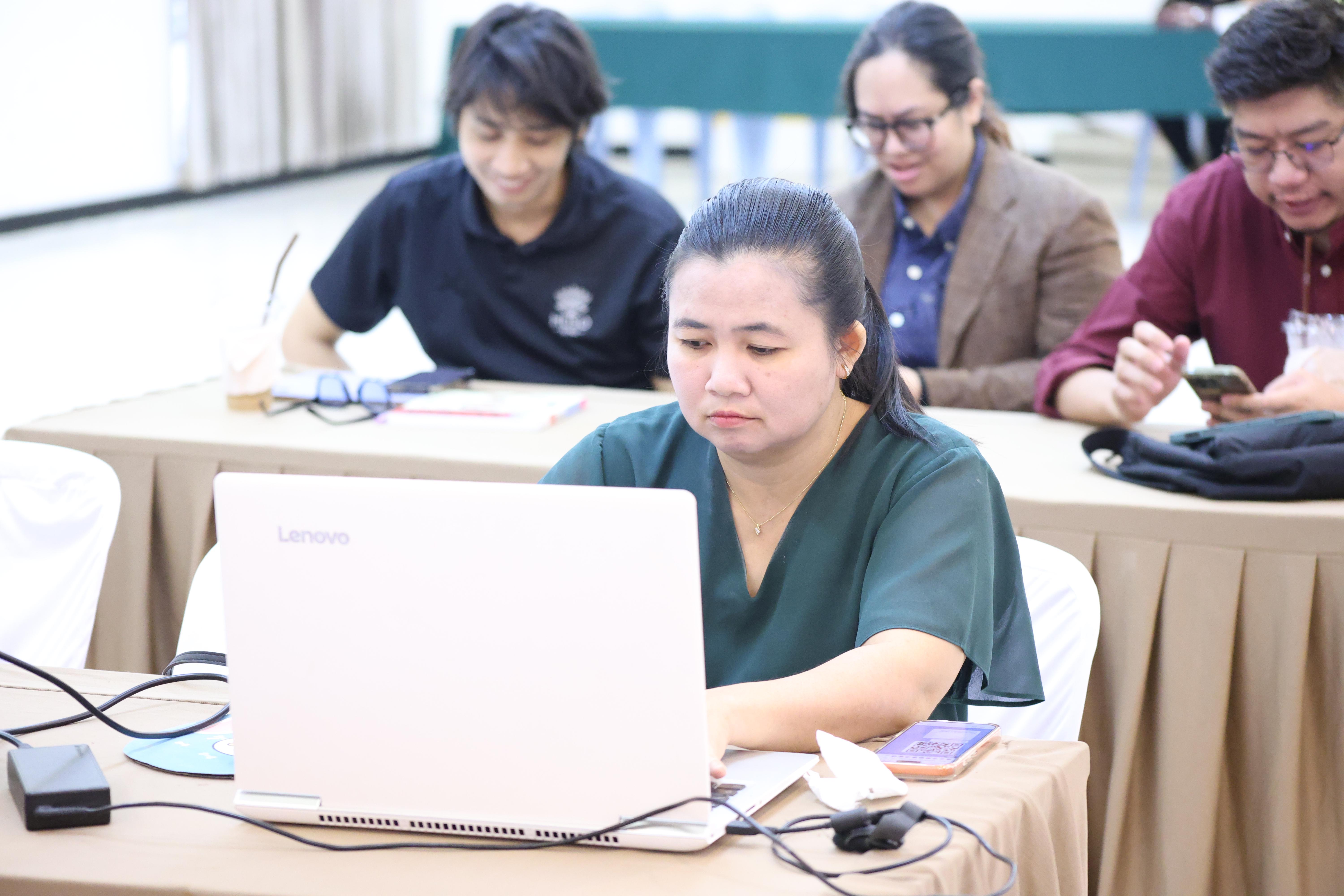 101. จัดโครงการเพื่อพัฒนาพัฒนาสมรรถนะครูของครูสำหรับอาจารย์ผู้สอน และอาจารย์นิเทศหลักสูตรครุศาสตรบัณฑิต ที่มีและยังไม่มีวุฒิทางการศึกษา