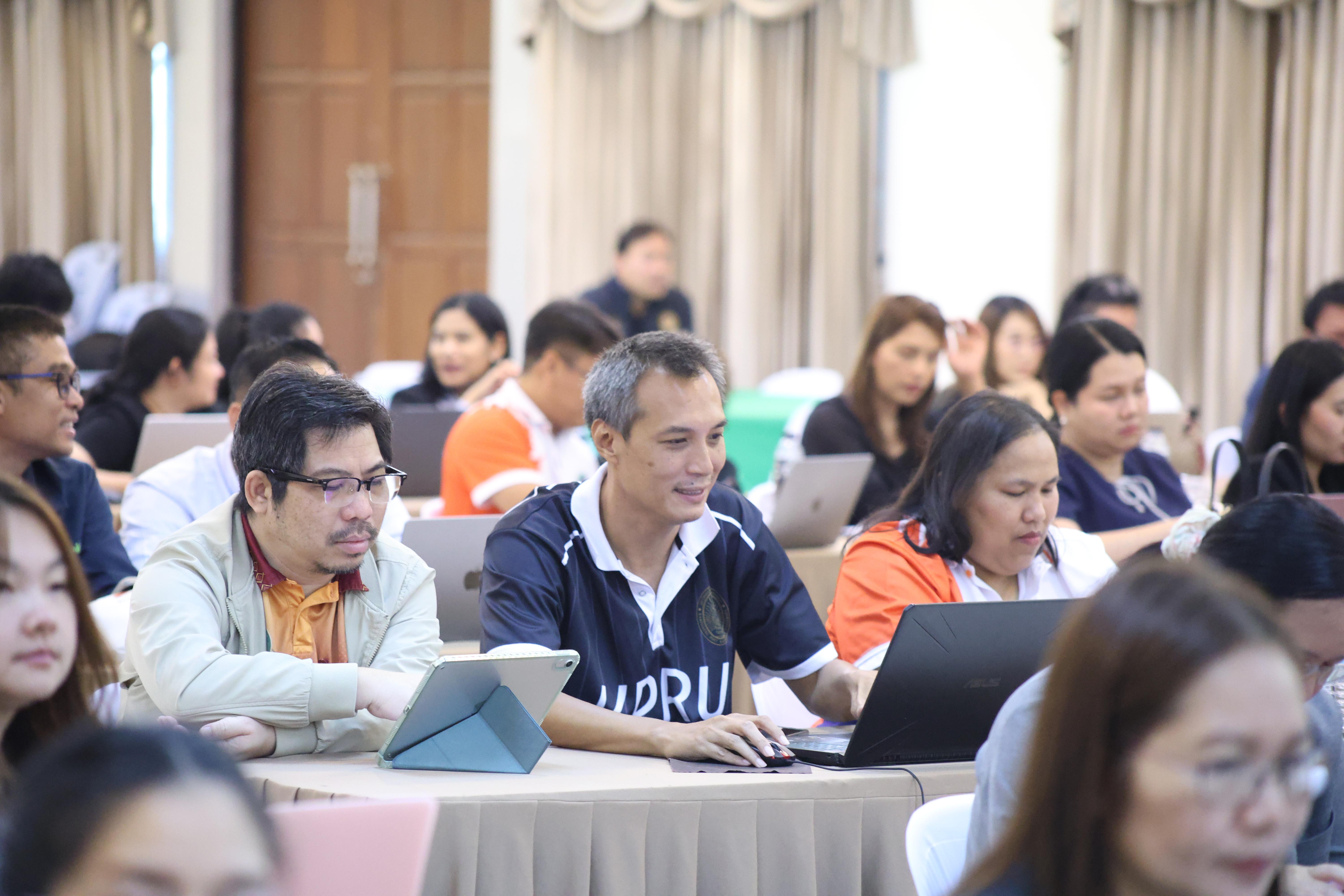 126. จัดโครงการเพื่อพัฒนาพัฒนาสมรรถนะครูของครูสำหรับอาจารย์ผู้สอน และอาจารย์นิเทศหลักสูตรครุศาสตรบัณฑิต ที่มีและยังไม่มีวุฒิทางการศึกษา