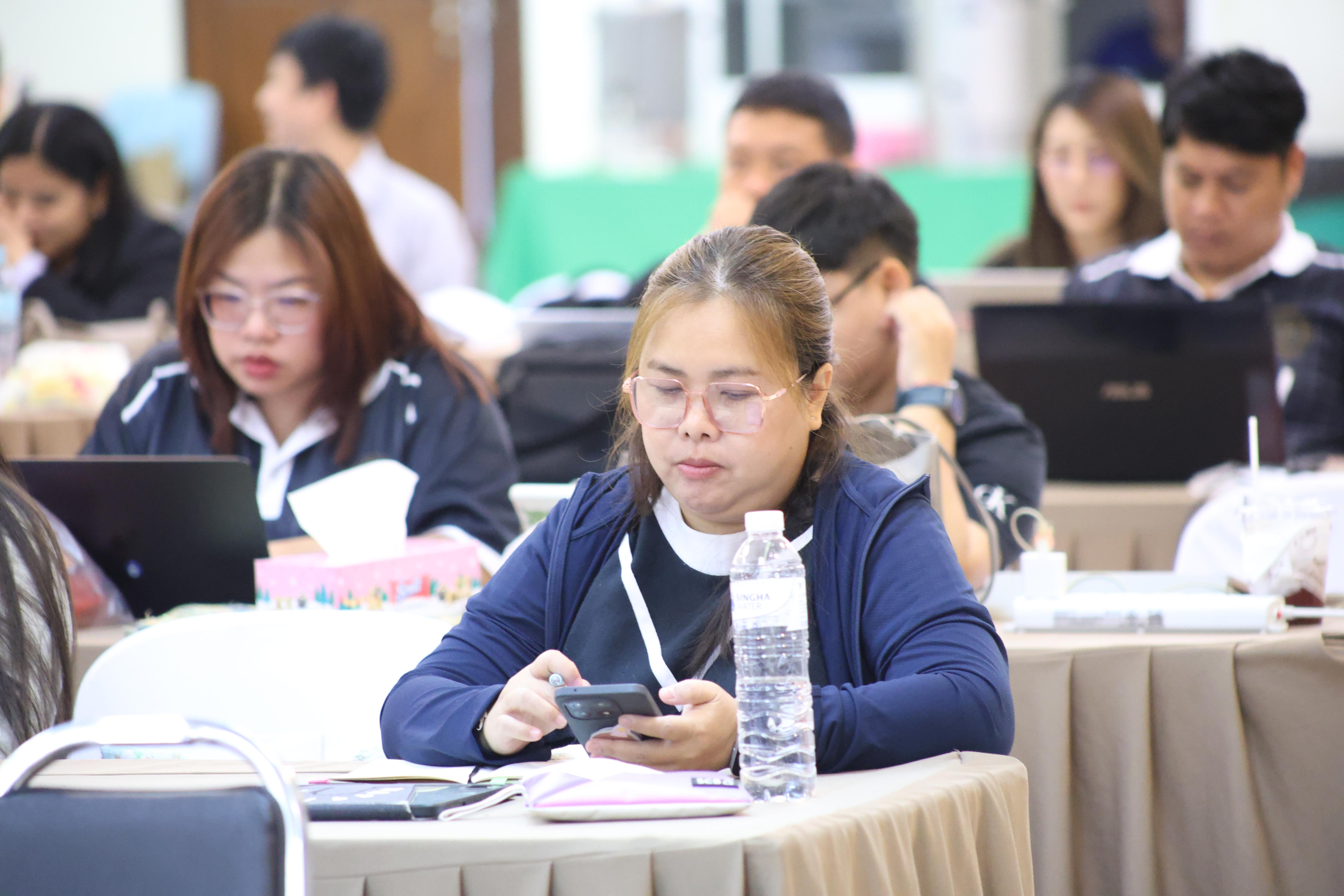 134. จัดโครงการเพื่อพัฒนาพัฒนาสมรรถนะครูของครูสำหรับอาจารย์ผู้สอน และอาจารย์นิเทศหลักสูตรครุศาสตรบัณฑิต ที่มีและยังไม่มีวุฒิทางการศึกษา