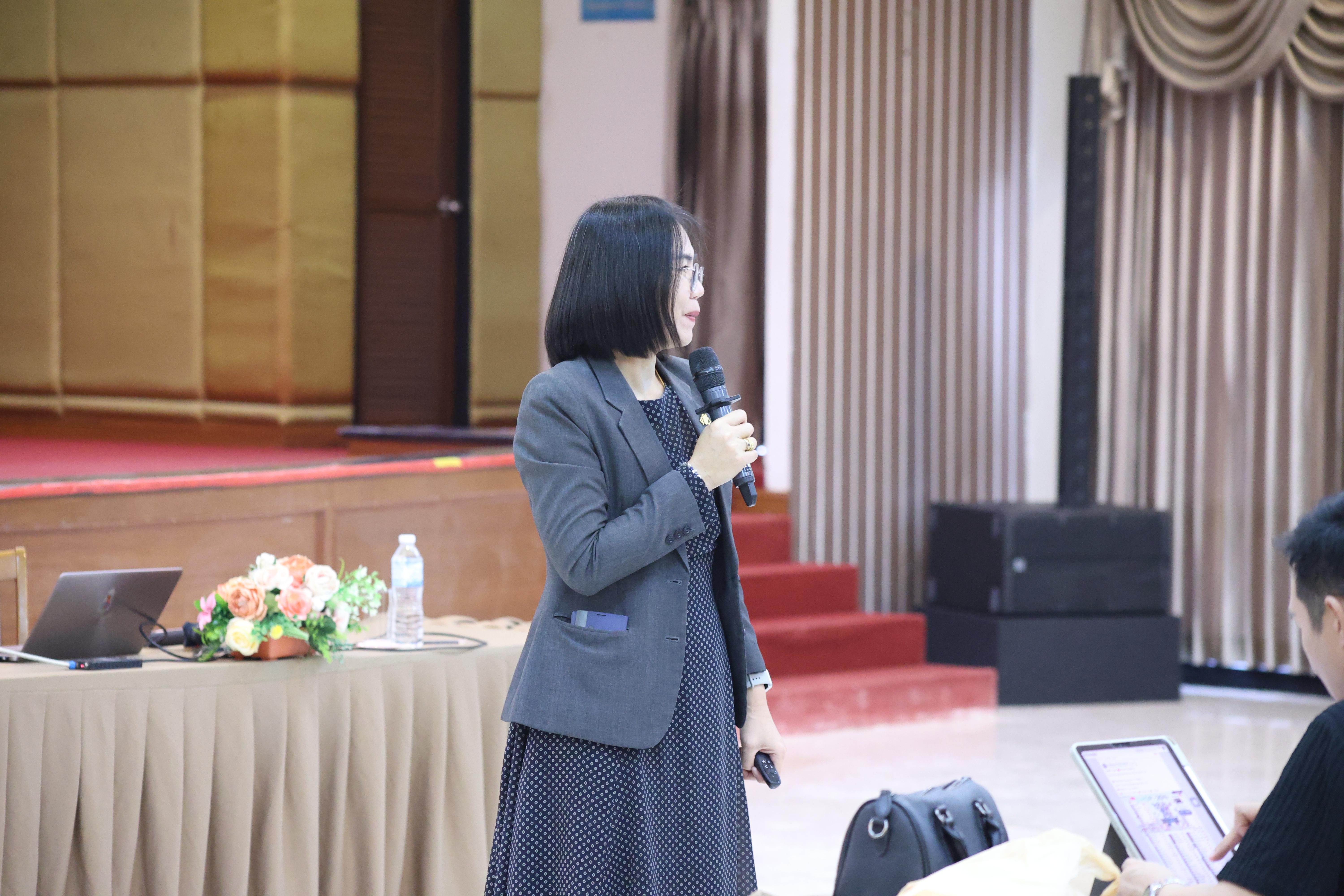 137. จัดโครงการเพื่อพัฒนาพัฒนาสมรรถนะครูของครูสำหรับอาจารย์ผู้สอน และอาจารย์นิเทศหลักสูตรครุศาสตรบัณฑิต ที่มีและยังไม่มีวุฒิทางการศึกษา