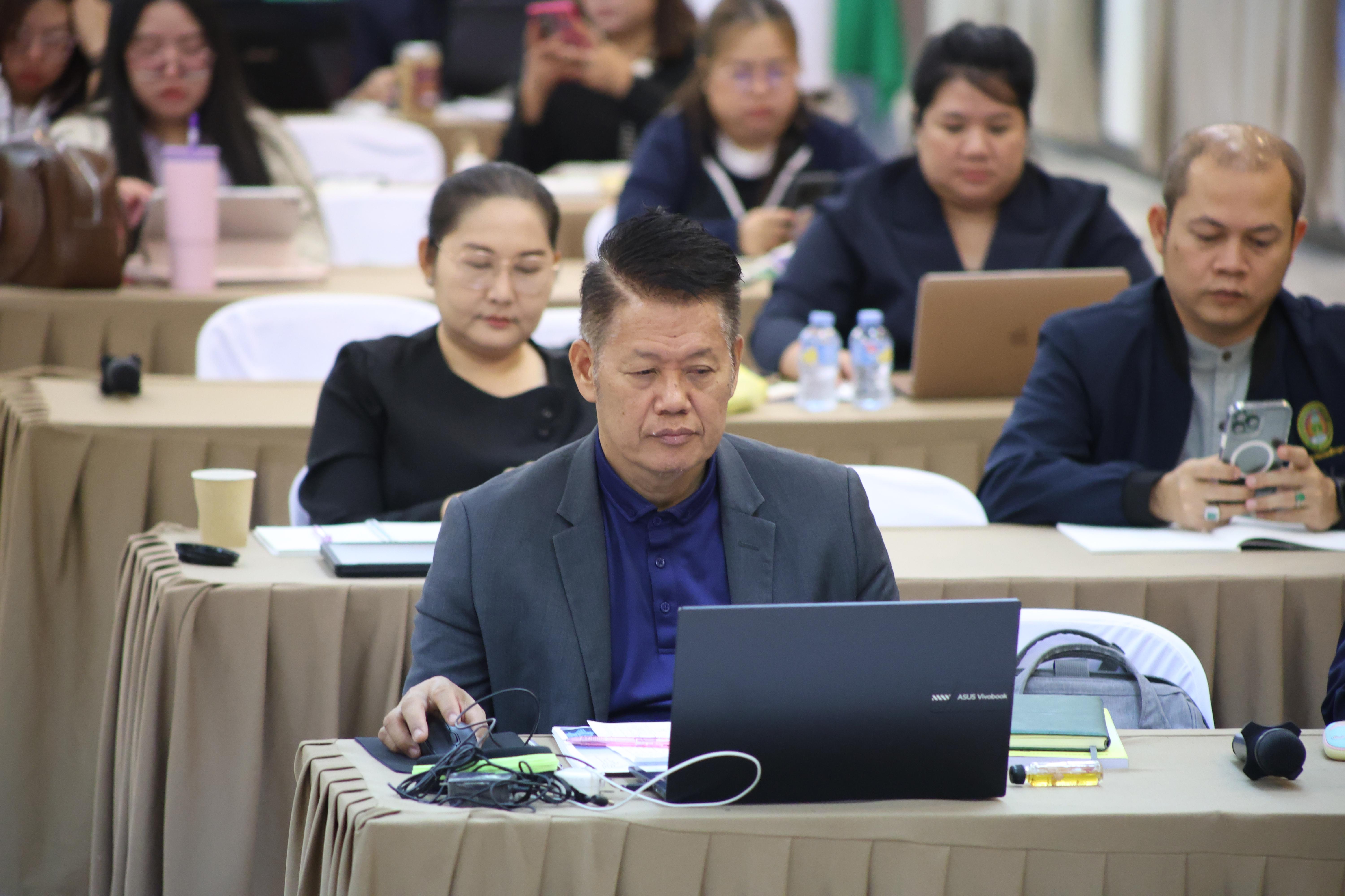 166. จัดโครงการเพื่อพัฒนาพัฒนาสมรรถนะครูของครูสำหรับอาจารย์ผู้สอน และอาจารย์นิเทศหลักสูตรครุศาสตรบัณฑิต ที่มีและยังไม่มีวุฒิทางการศึกษา