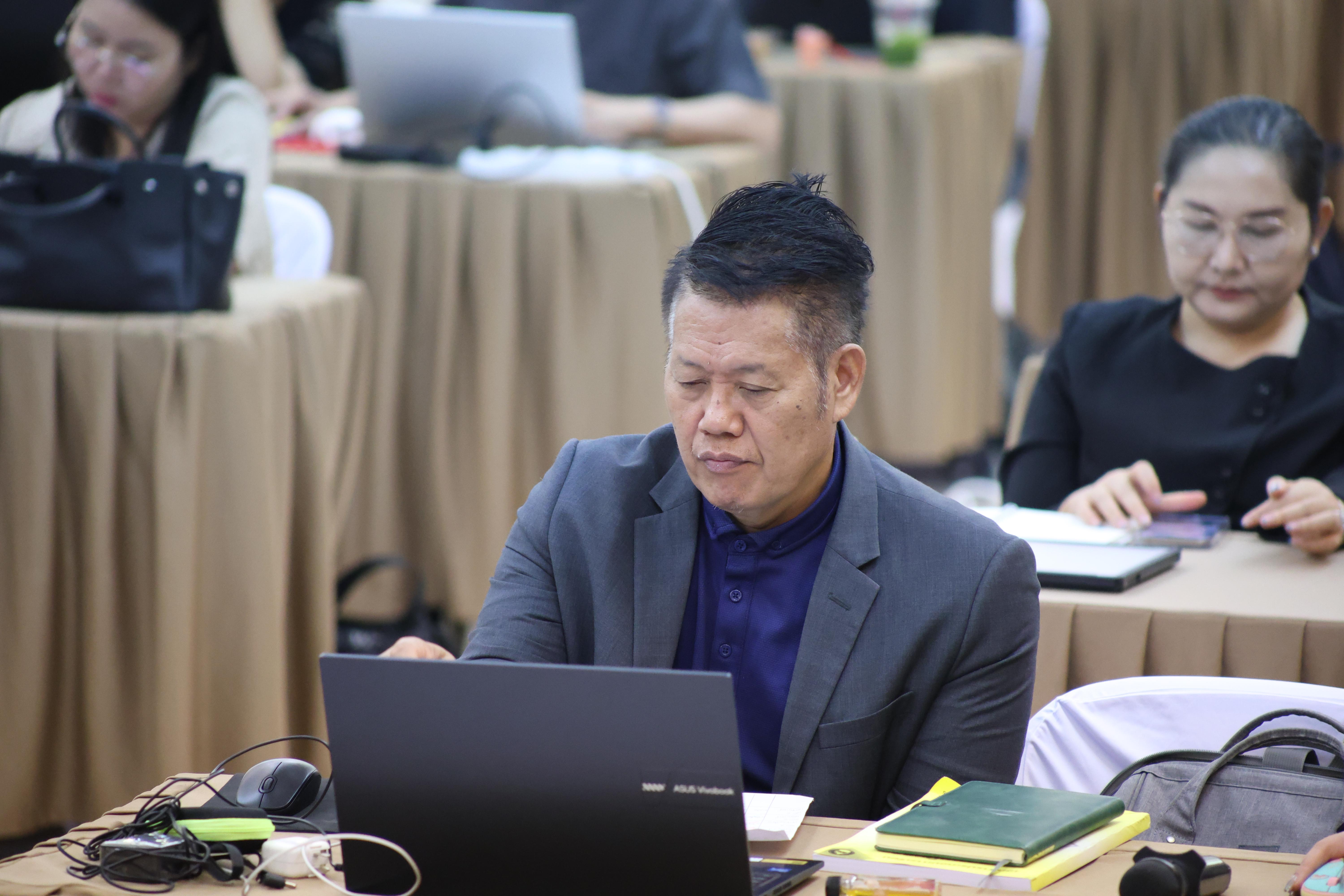 169. จัดโครงการเพื่อพัฒนาพัฒนาสมรรถนะครูของครูสำหรับอาจารย์ผู้สอน และอาจารย์นิเทศหลักสูตรครุศาสตรบัณฑิต ที่มีและยังไม่มีวุฒิทางการศึกษา