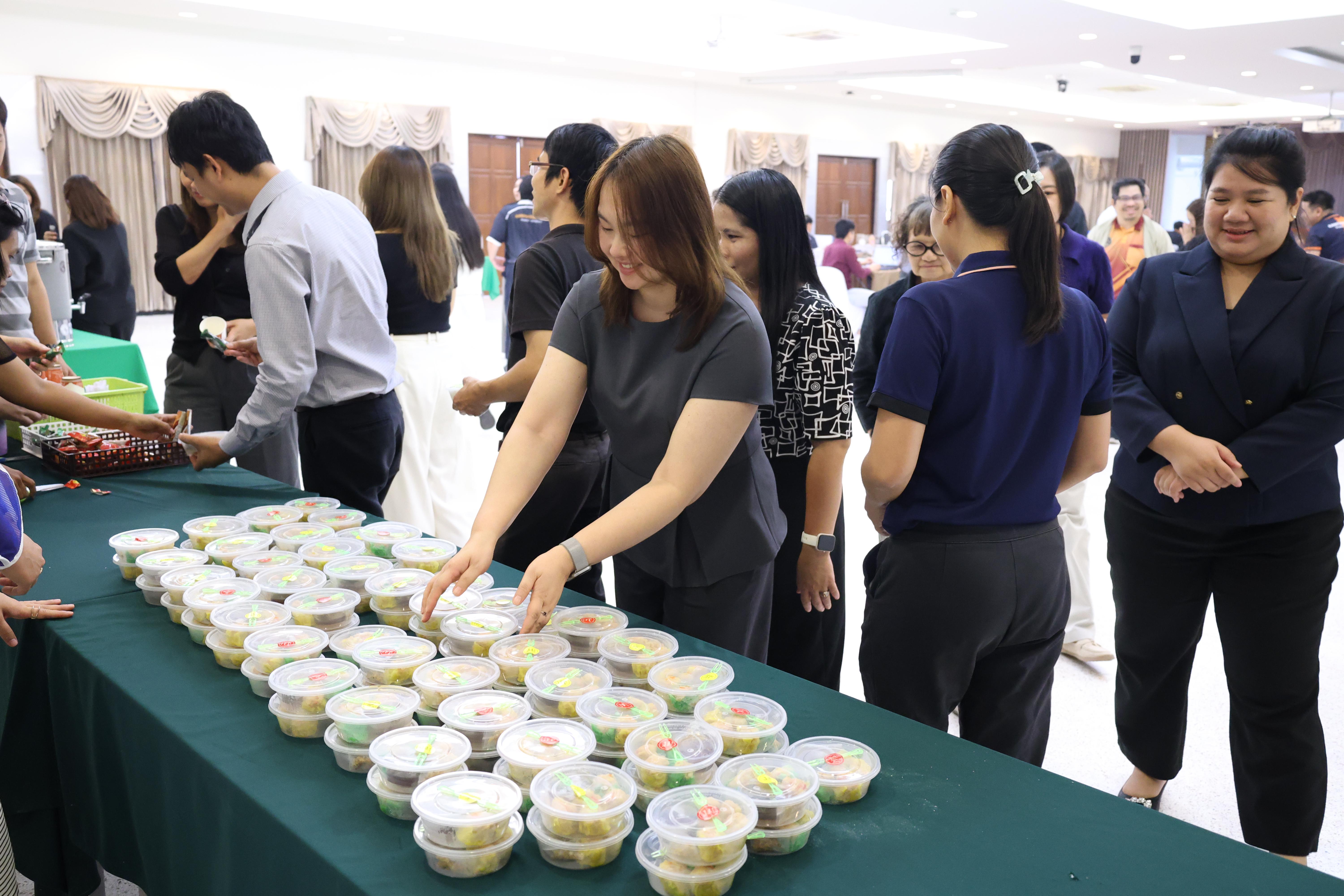 187. จัดโครงการเพื่อพัฒนาพัฒนาสมรรถนะครูของครูสำหรับอาจารย์ผู้สอน และอาจารย์นิเทศหลักสูตรครุศาสตรบัณฑิต ที่มีและยังไม่มีวุฒิทางการศึกษา