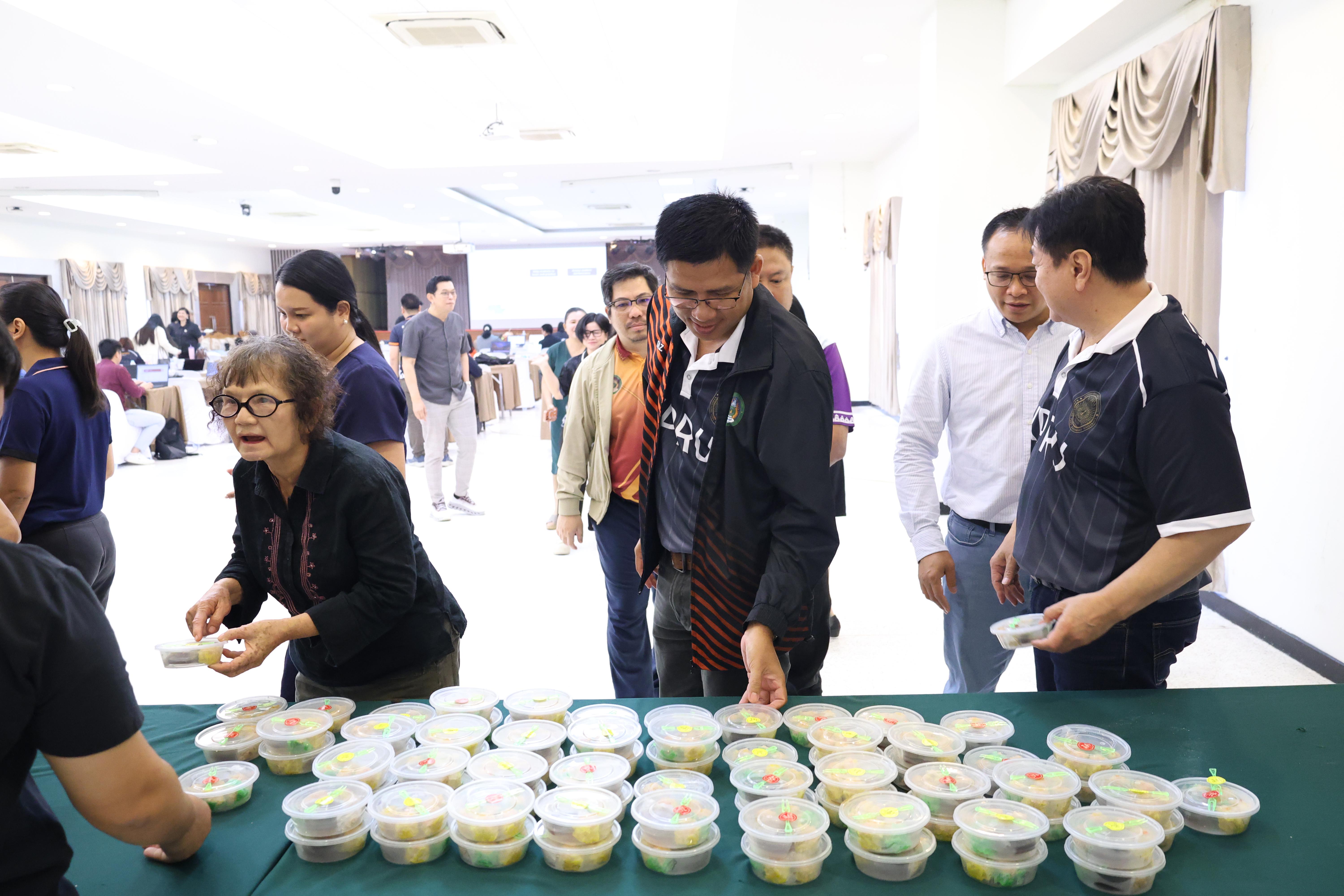 190. จัดโครงการเพื่อพัฒนาพัฒนาสมรรถนะครูของครูสำหรับอาจารย์ผู้สอน และอาจารย์นิเทศหลักสูตรครุศาสตรบัณฑิต ที่มีและยังไม่มีวุฒิทางการศึกษา