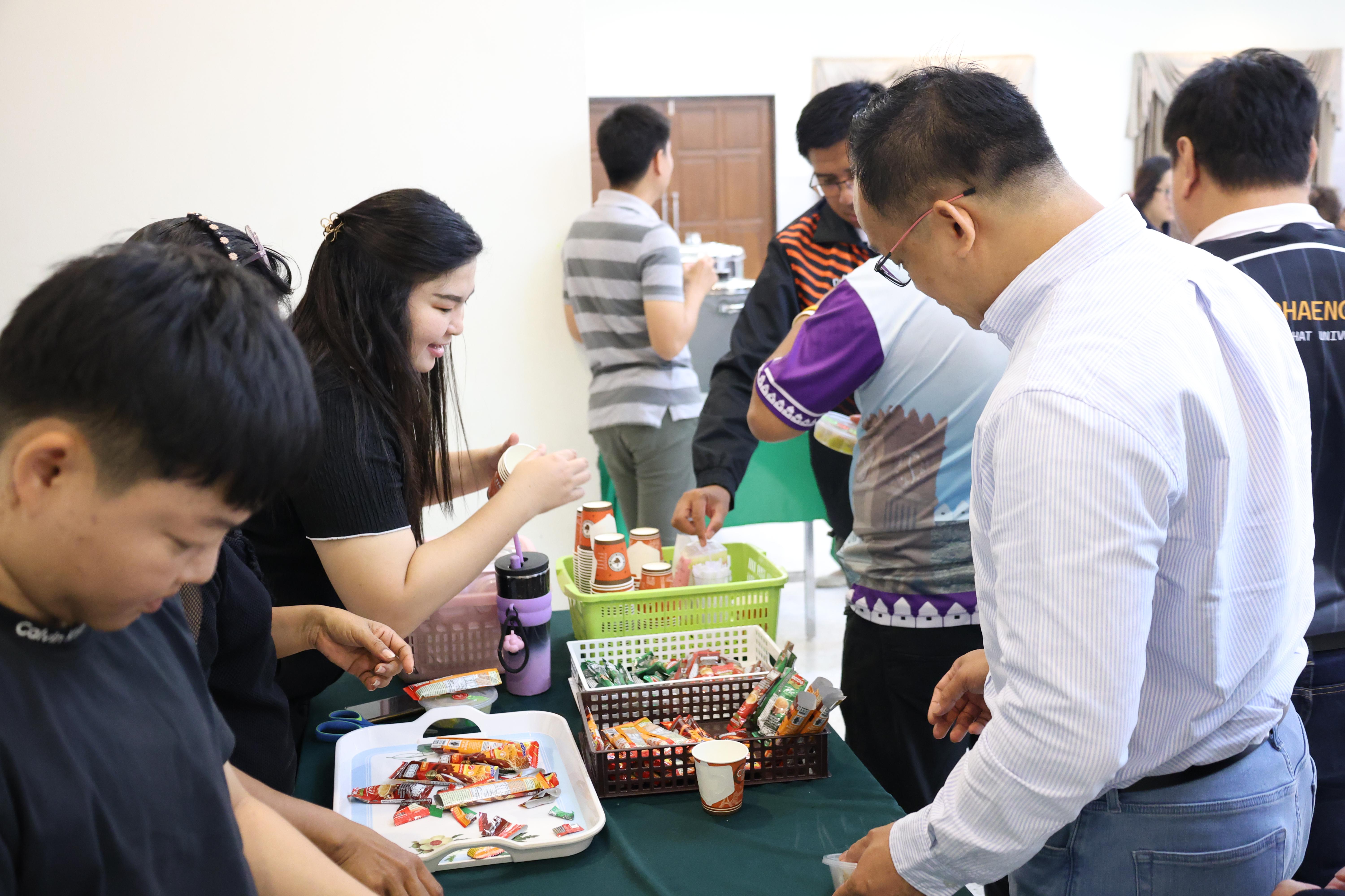 199. จัดโครงการเพื่อพัฒนาพัฒนาสมรรถนะครูของครูสำหรับอาจารย์ผู้สอน และอาจารย์นิเทศหลักสูตรครุศาสตรบัณฑิต ที่มีและยังไม่มีวุฒิทางการศึกษา