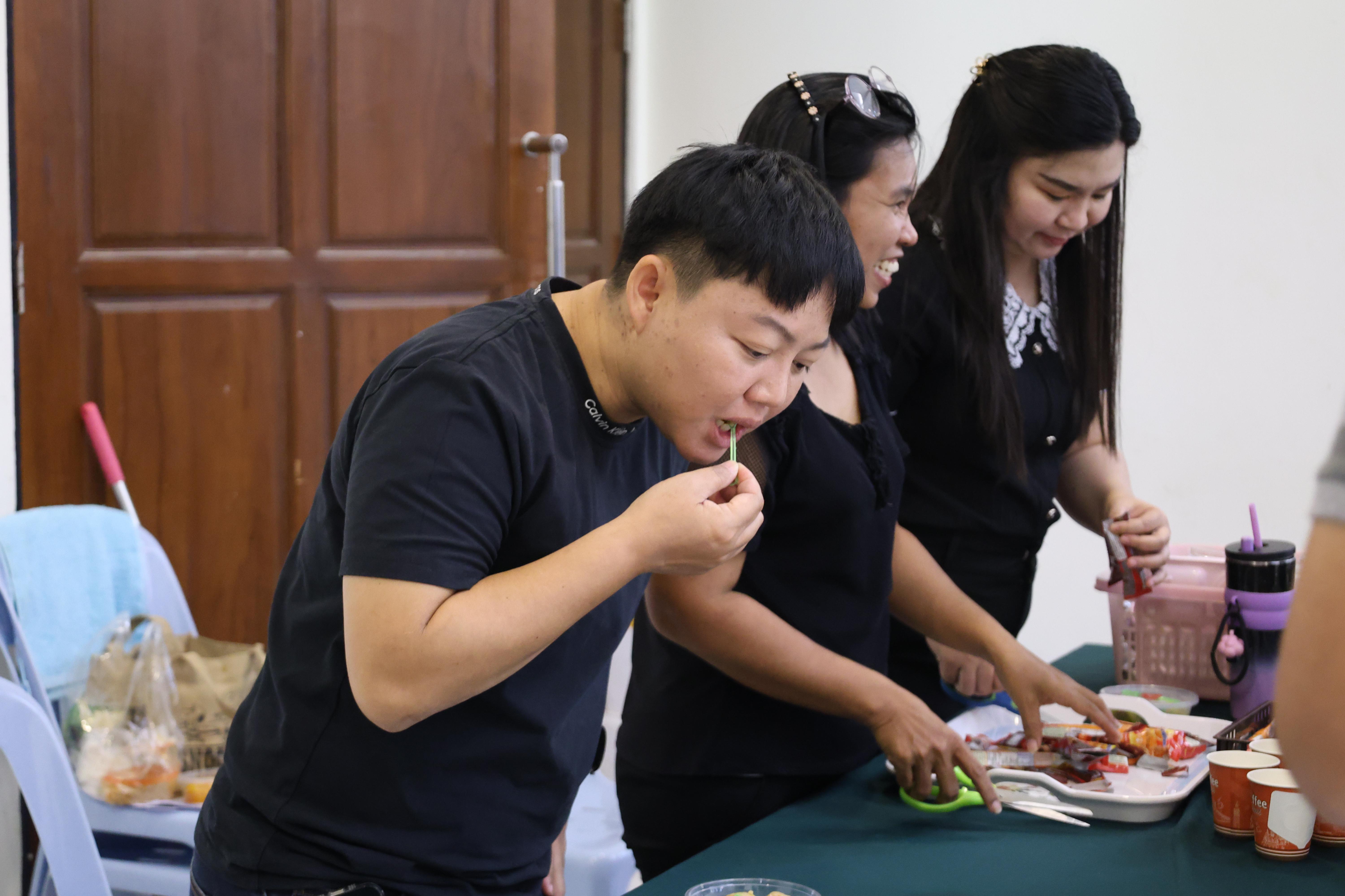 207. จัดโครงการเพื่อพัฒนาพัฒนาสมรรถนะครูของครูสำหรับอาจารย์ผู้สอน และอาจารย์นิเทศหลักสูตรครุศาสตรบัณฑิต ที่มีและยังไม่มีวุฒิทางการศึกษา