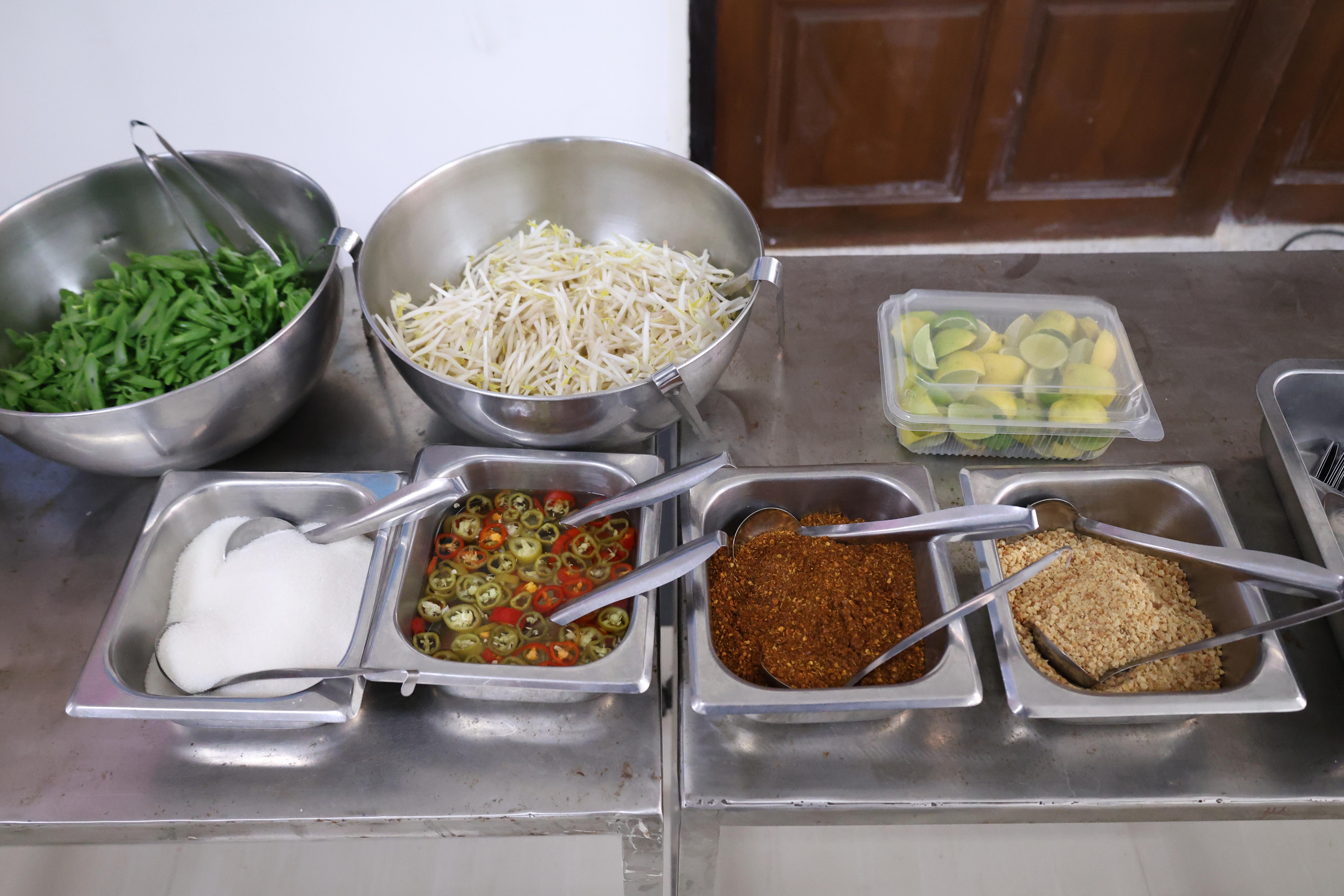 216. จัดโครงการเพื่อพัฒนาพัฒนาสมรรถนะครูของครูสำหรับอาจารย์ผู้สอน และอาจารย์นิเทศหลักสูตรครุศาสตรบัณฑิต ที่มีและยังไม่มีวุฒิทางการศึกษา