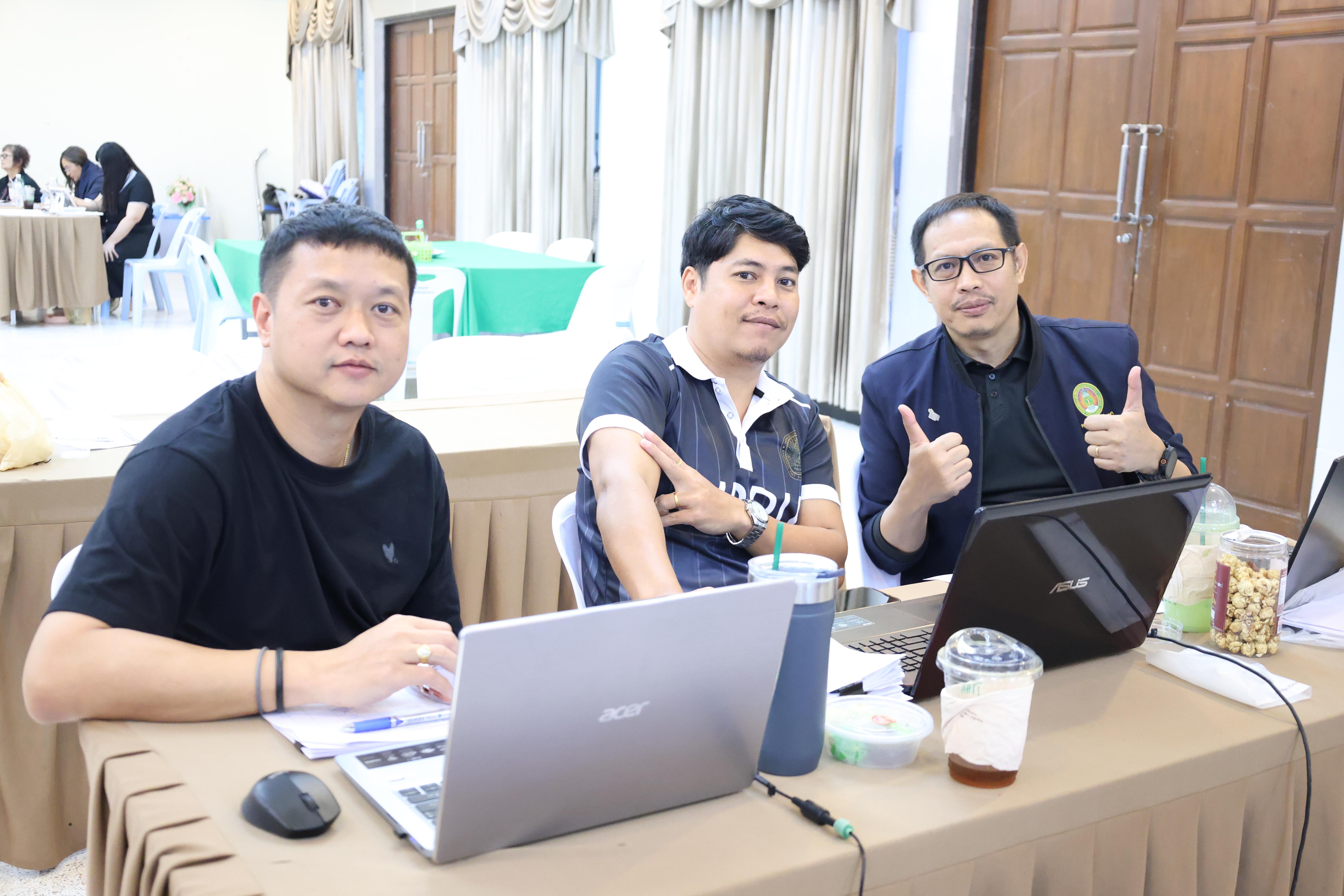 220. จัดโครงการเพื่อพัฒนาพัฒนาสมรรถนะครูของครูสำหรับอาจารย์ผู้สอน และอาจารย์นิเทศหลักสูตรครุศาสตรบัณฑิต ที่มีและยังไม่มีวุฒิทางการศึกษา