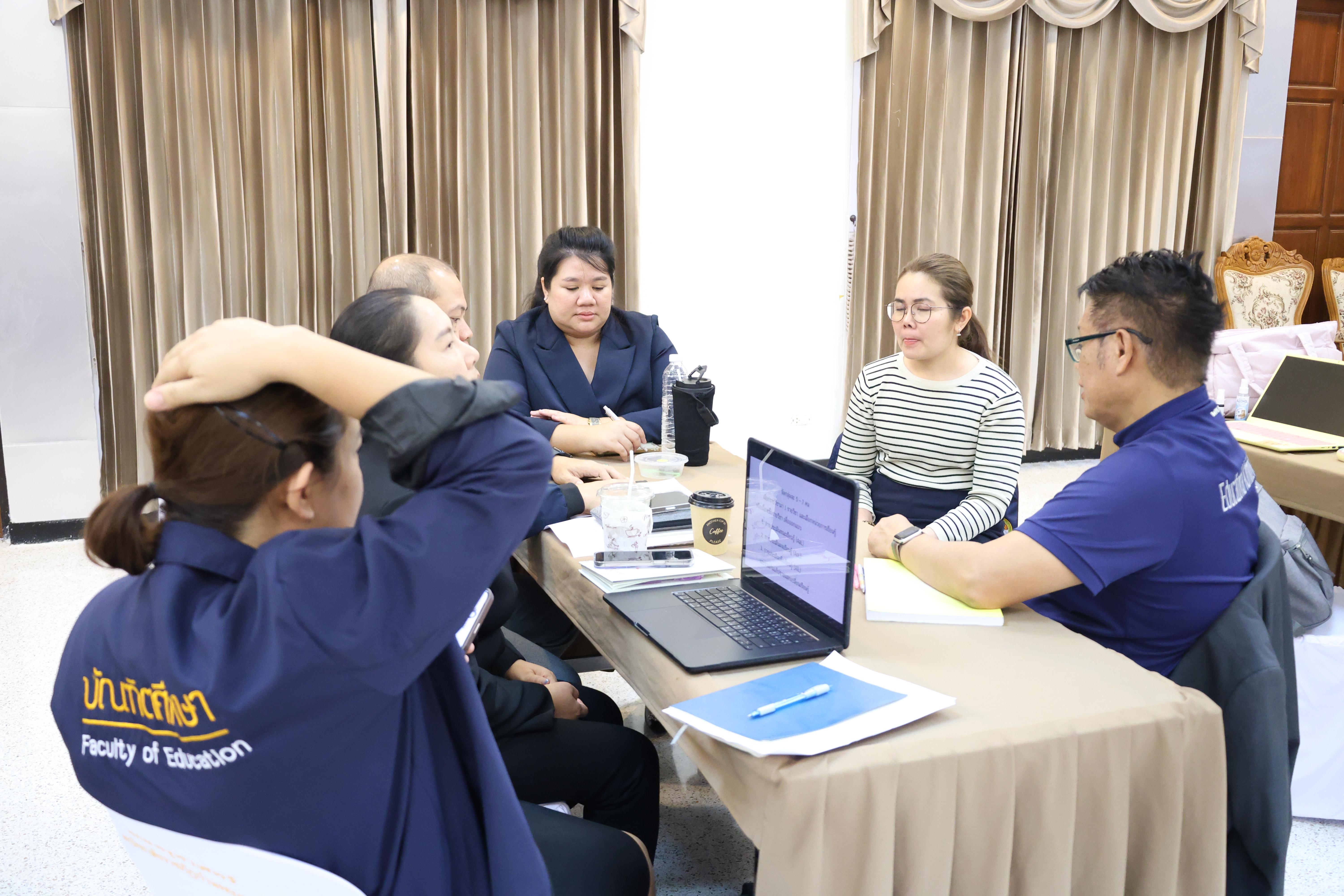 228. จัดโครงการเพื่อพัฒนาพัฒนาสมรรถนะครูของครูสำหรับอาจารย์ผู้สอน และอาจารย์นิเทศหลักสูตรครุศาสตรบัณฑิต ที่มีและยังไม่มีวุฒิทางการศึกษา