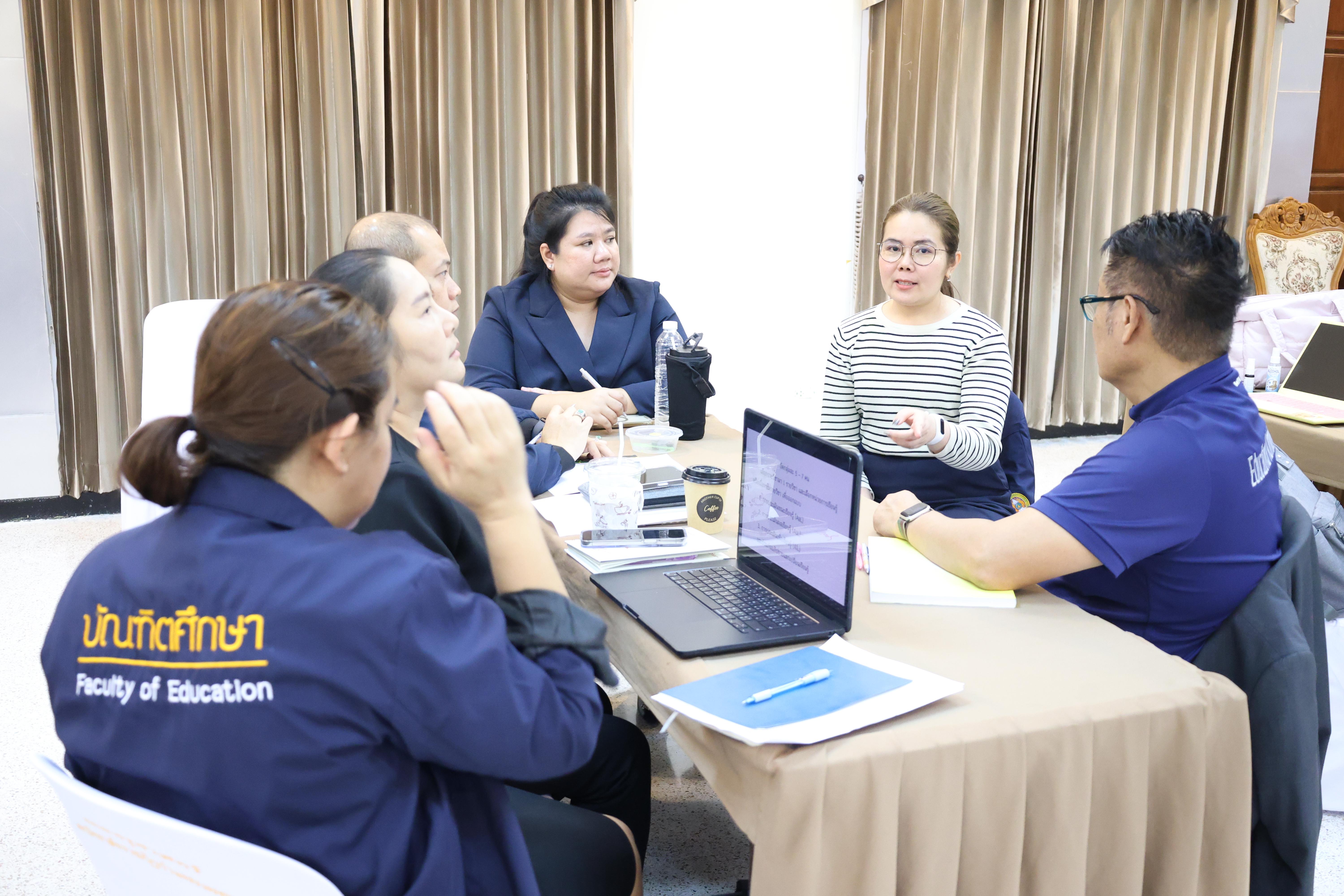 229. จัดโครงการเพื่อพัฒนาพัฒนาสมรรถนะครูของครูสำหรับอาจารย์ผู้สอน และอาจารย์นิเทศหลักสูตรครุศาสตรบัณฑิต ที่มีและยังไม่มีวุฒิทางการศึกษา