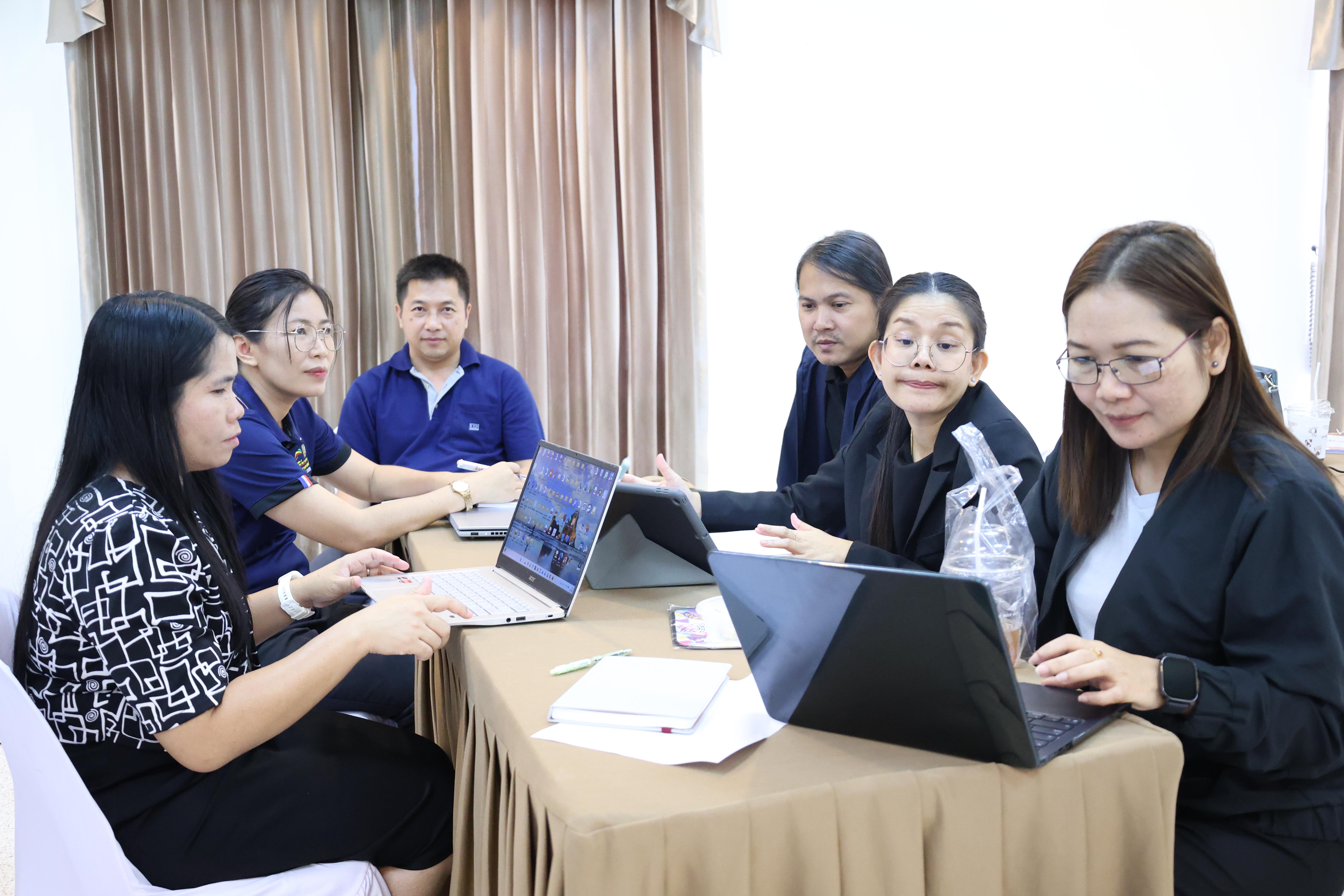 236. จัดโครงการเพื่อพัฒนาพัฒนาสมรรถนะครูของครูสำหรับอาจารย์ผู้สอน และอาจารย์นิเทศหลักสูตรครุศาสตรบัณฑิต ที่มีและยังไม่มีวุฒิทางการศึกษา