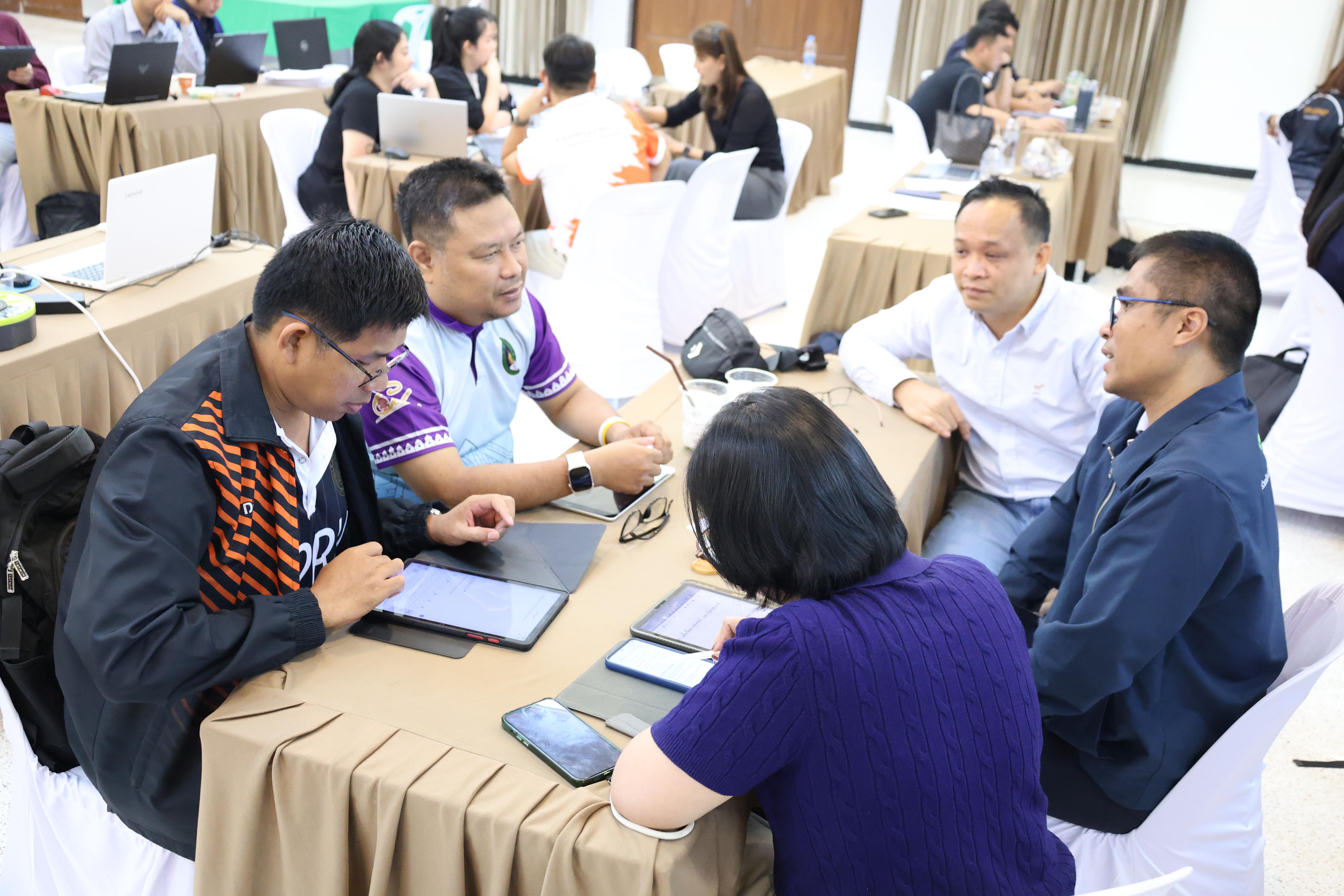 242. จัดโครงการเพื่อพัฒนาพัฒนาสมรรถนะครูของครูสำหรับอาจารย์ผู้สอน และอาจารย์นิเทศหลักสูตรครุศาสตรบัณฑิต ที่มีและยังไม่มีวุฒิทางการศึกษา