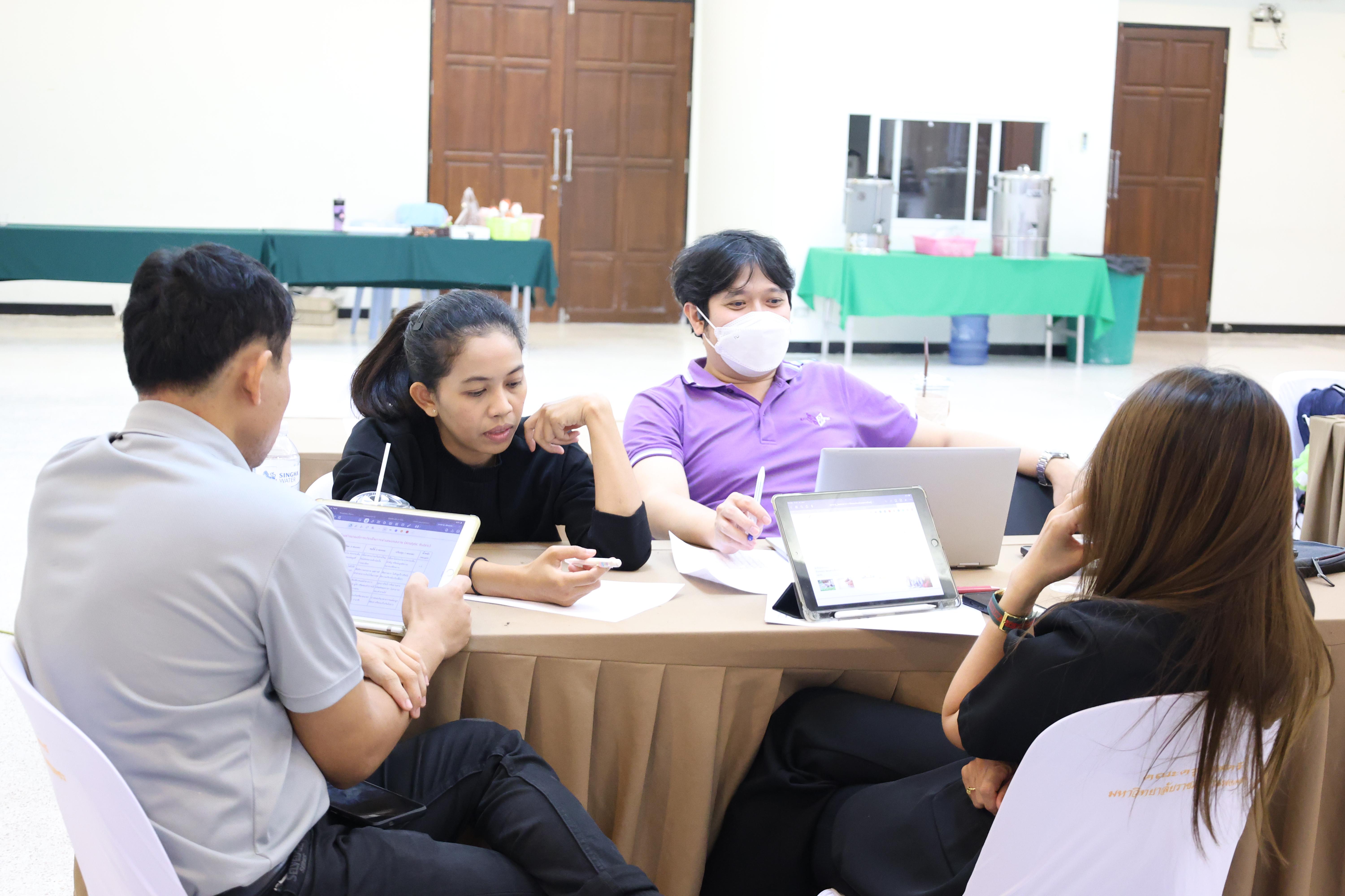 244. จัดโครงการเพื่อพัฒนาพัฒนาสมรรถนะครูของครูสำหรับอาจารย์ผู้สอน และอาจารย์นิเทศหลักสูตรครุศาสตรบัณฑิต ที่มีและยังไม่มีวุฒิทางการศึกษา