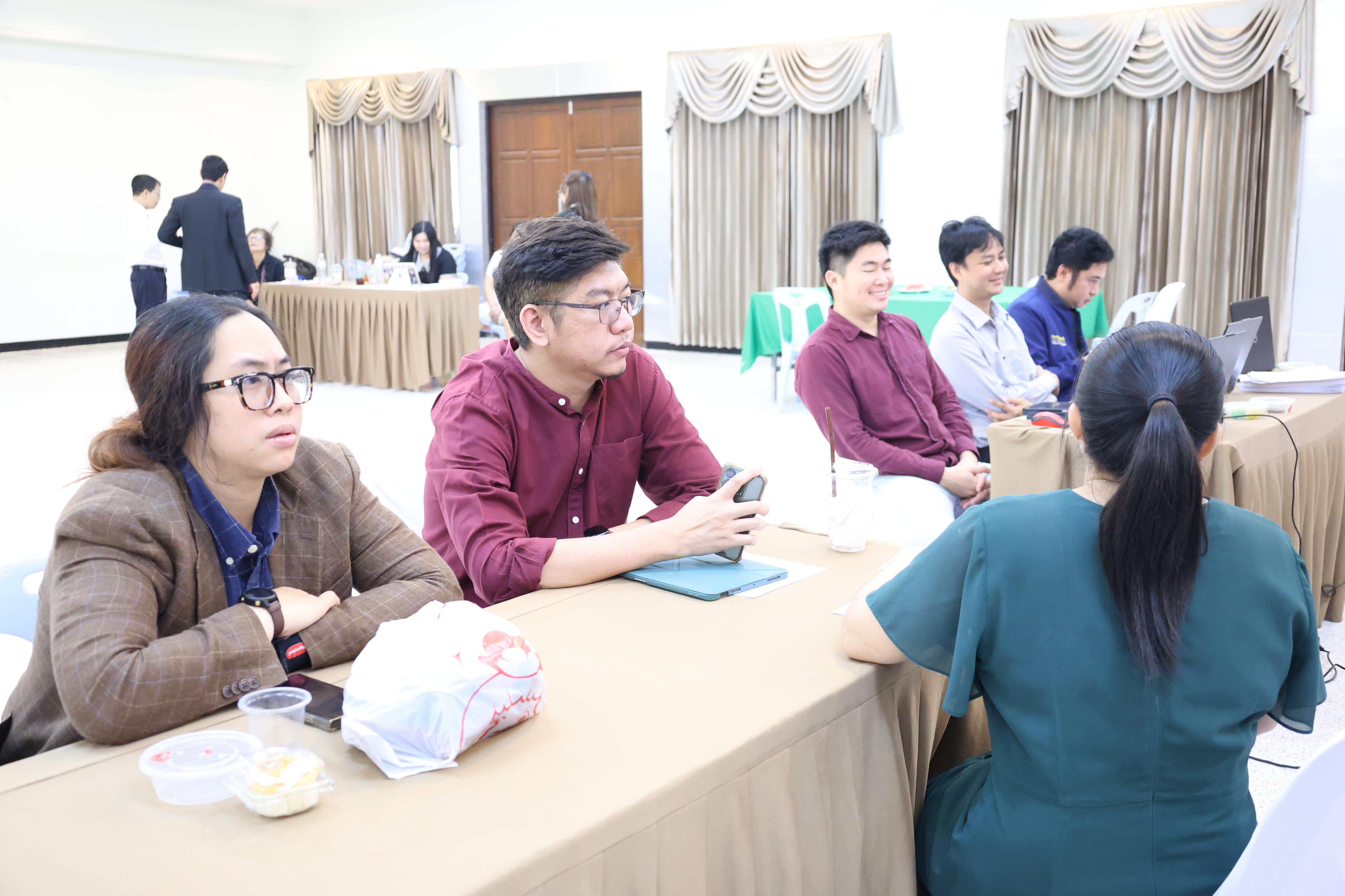 250. จัดโครงการเพื่อพัฒนาพัฒนาสมรรถนะครูของครูสำหรับอาจารย์ผู้สอน และอาจารย์นิเทศหลักสูตรครุศาสตรบัณฑิต ที่มีและยังไม่มีวุฒิทางการศึกษา