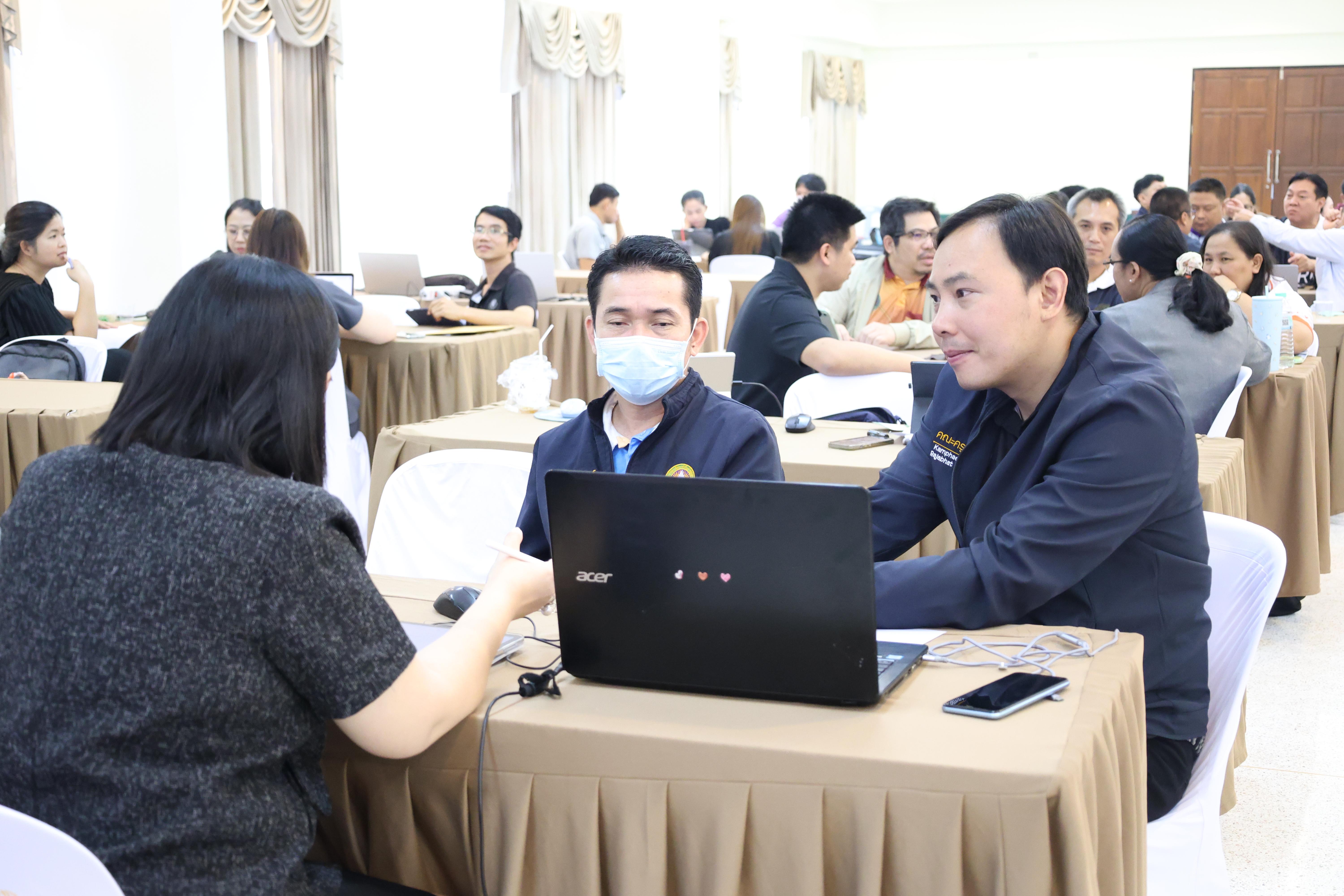 263. จัดโครงการเพื่อพัฒนาพัฒนาสมรรถนะครูของครูสำหรับอาจารย์ผู้สอน และอาจารย์นิเทศหลักสูตรครุศาสตรบัณฑิต ที่มีและยังไม่มีวุฒิทางการศึกษา