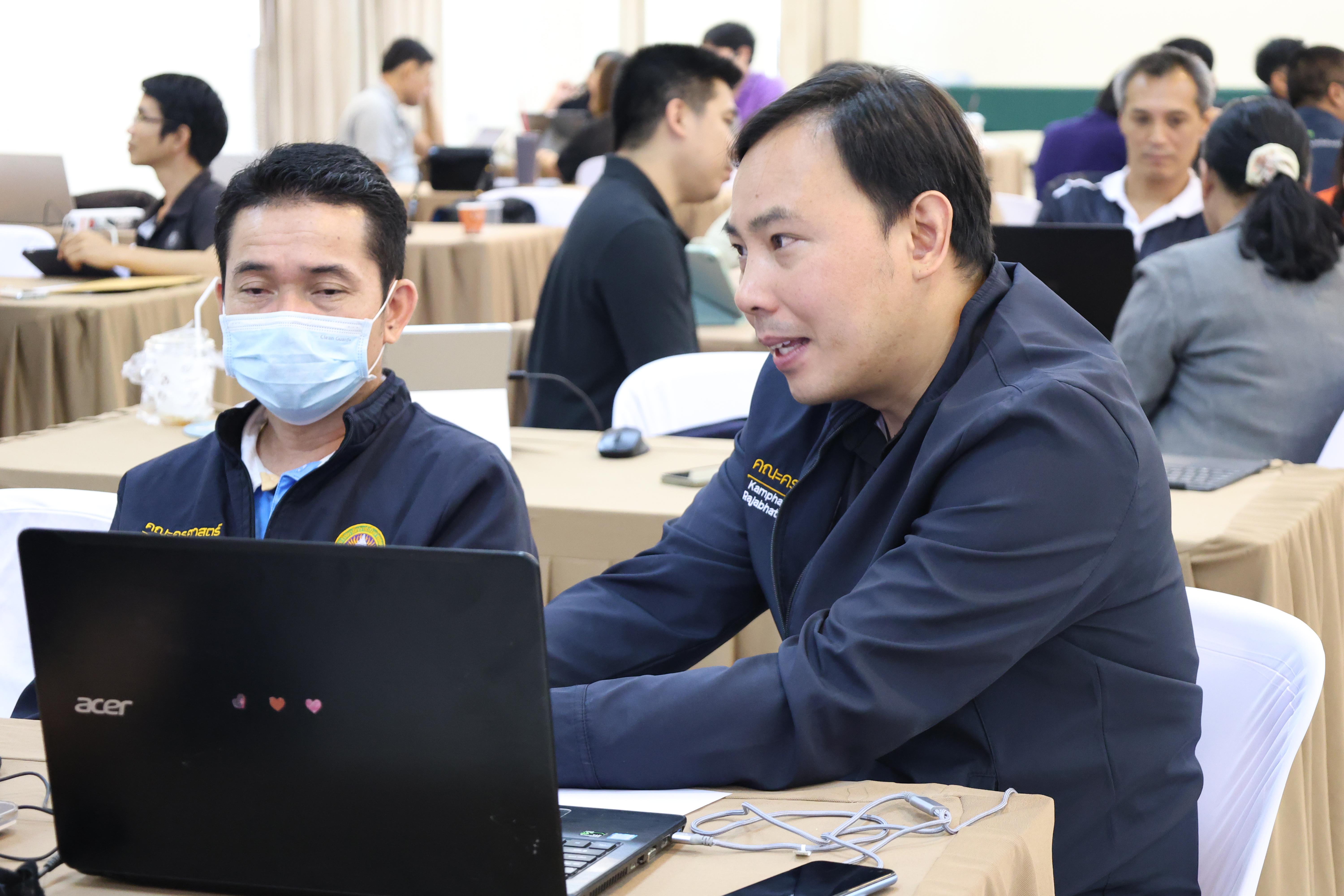 265. จัดโครงการเพื่อพัฒนาพัฒนาสมรรถนะครูของครูสำหรับอาจารย์ผู้สอน และอาจารย์นิเทศหลักสูตรครุศาสตรบัณฑิต ที่มีและยังไม่มีวุฒิทางการศึกษา