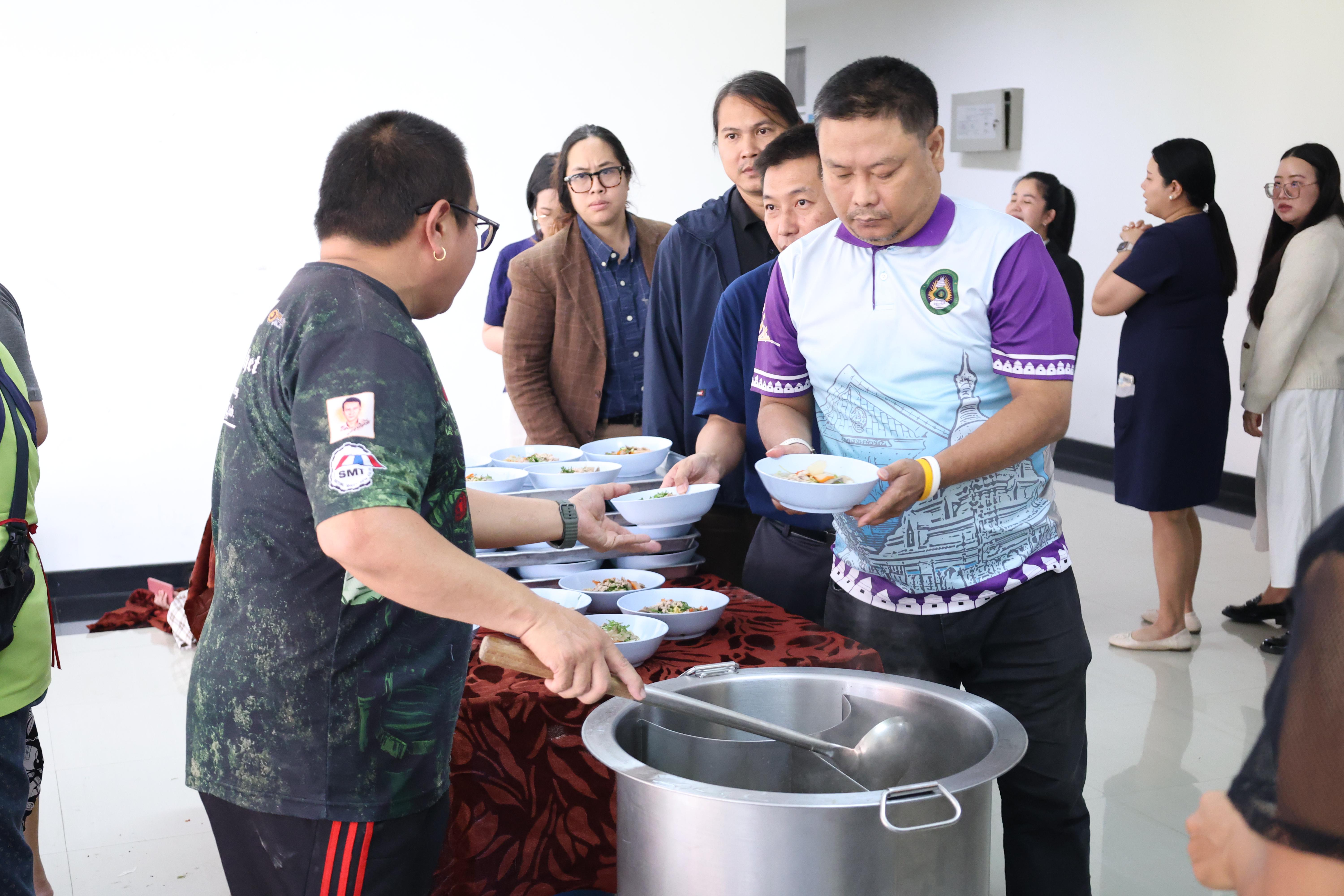 282. จัดโครงการเพื่อพัฒนาพัฒนาสมรรถนะครูของครูสำหรับอาจารย์ผู้สอน และอาจารย์นิเทศหลักสูตรครุศาสตรบัณฑิต ที่มีและยังไม่มีวุฒิทางการศึกษา