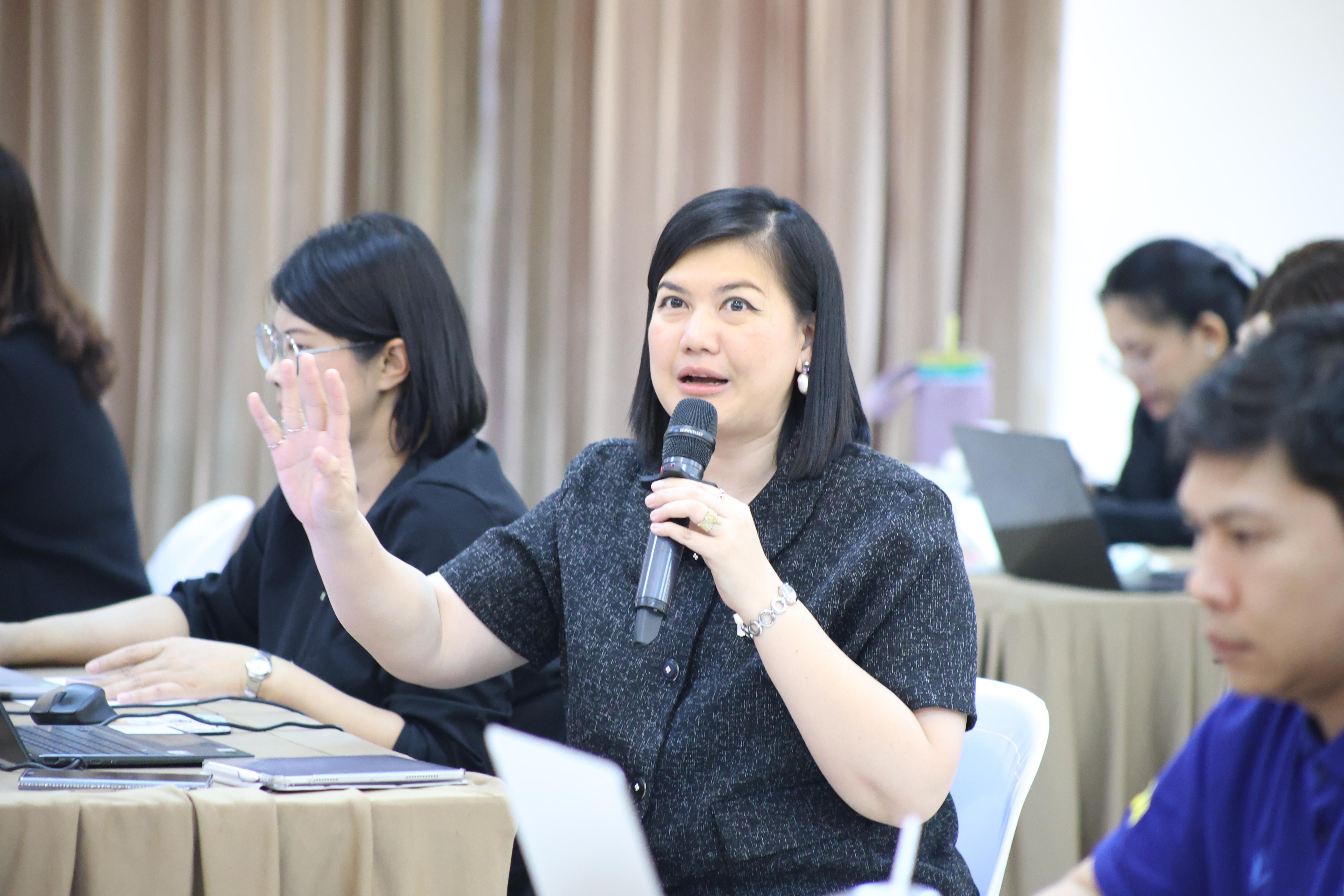 294. จัดโครงการเพื่อพัฒนาพัฒนาสมรรถนะครูของครูสำหรับอาจารย์ผู้สอน และอาจารย์นิเทศหลักสูตรครุศาสตรบัณฑิต ที่มีและยังไม่มีวุฒิทางการศึกษา